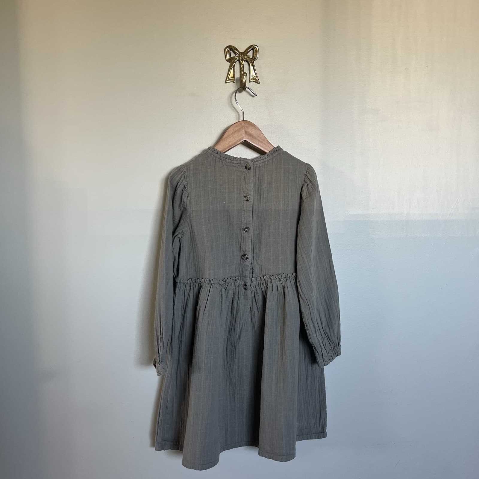 Girls Khaki Olive Green Crinkle Cotton Long Sleeve Dress Size 6 7 8 Cottagecore — photo 3 of 6