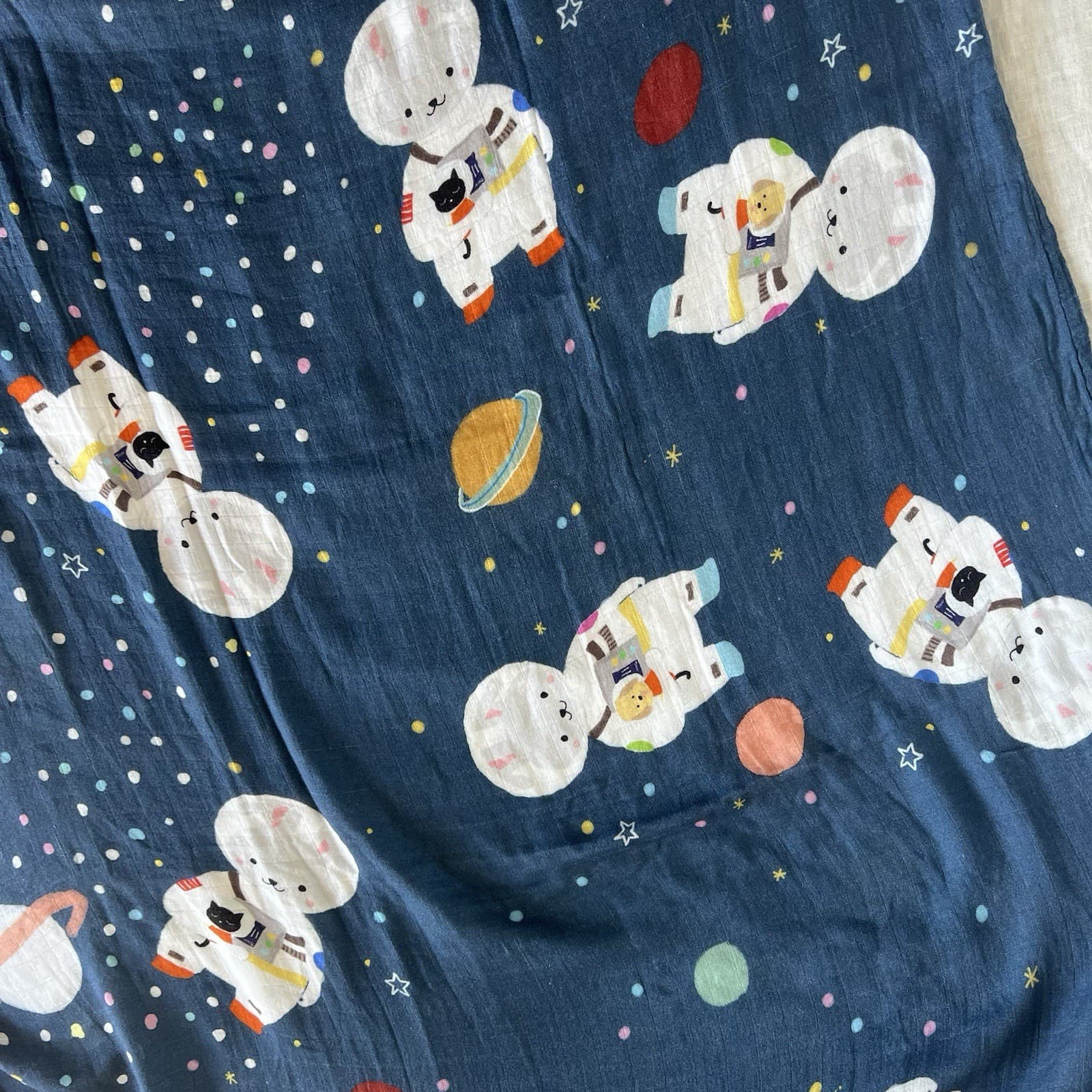 Suki McMaster Organic Bamboo Muslin Swaddle Blanket Space Bunny Cat Space Suit — photo 4 of 8