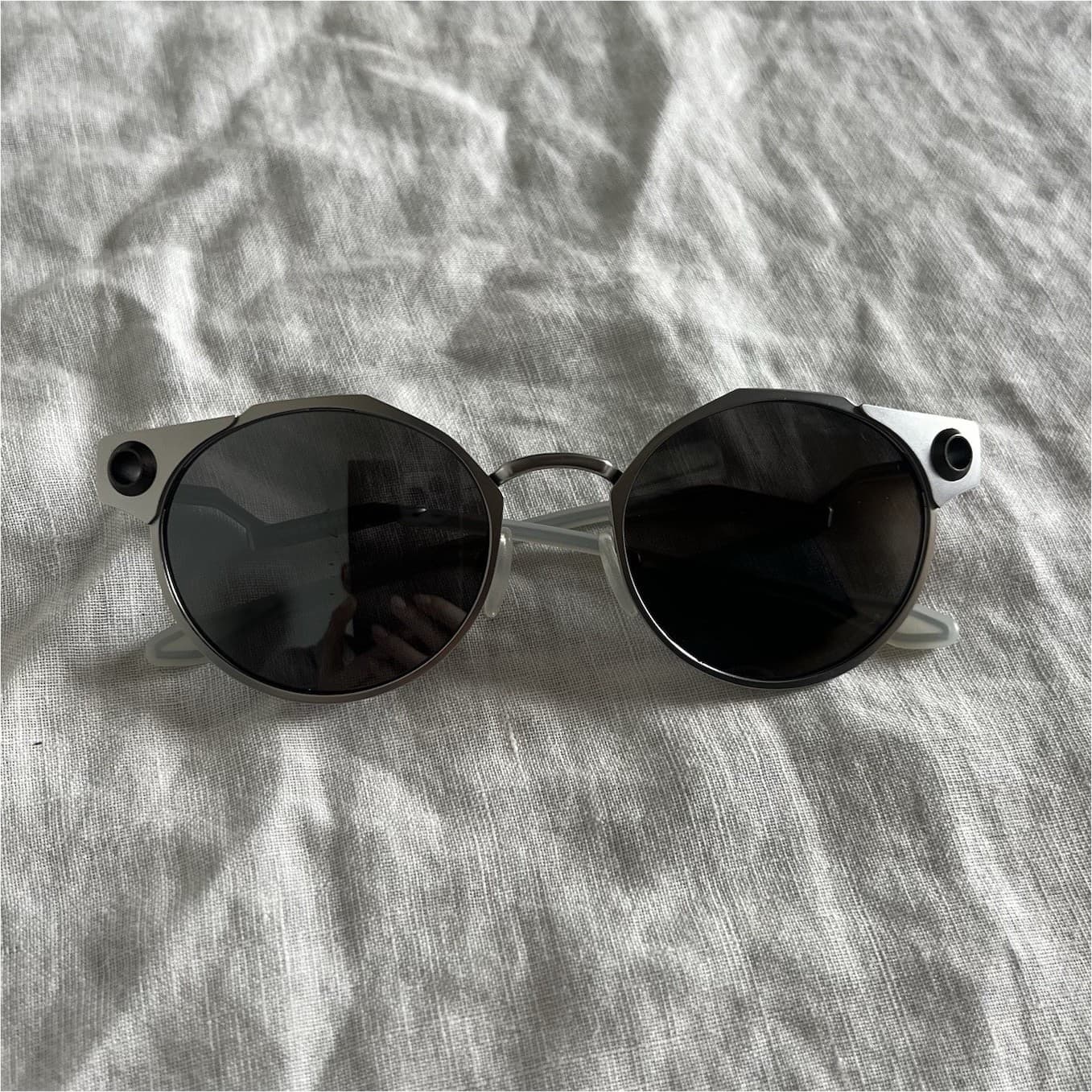 Oakley Deadbolt Sunglasses Titanium Frame Prizm Black Lenses Round Futuristic — photo 1 of 12
