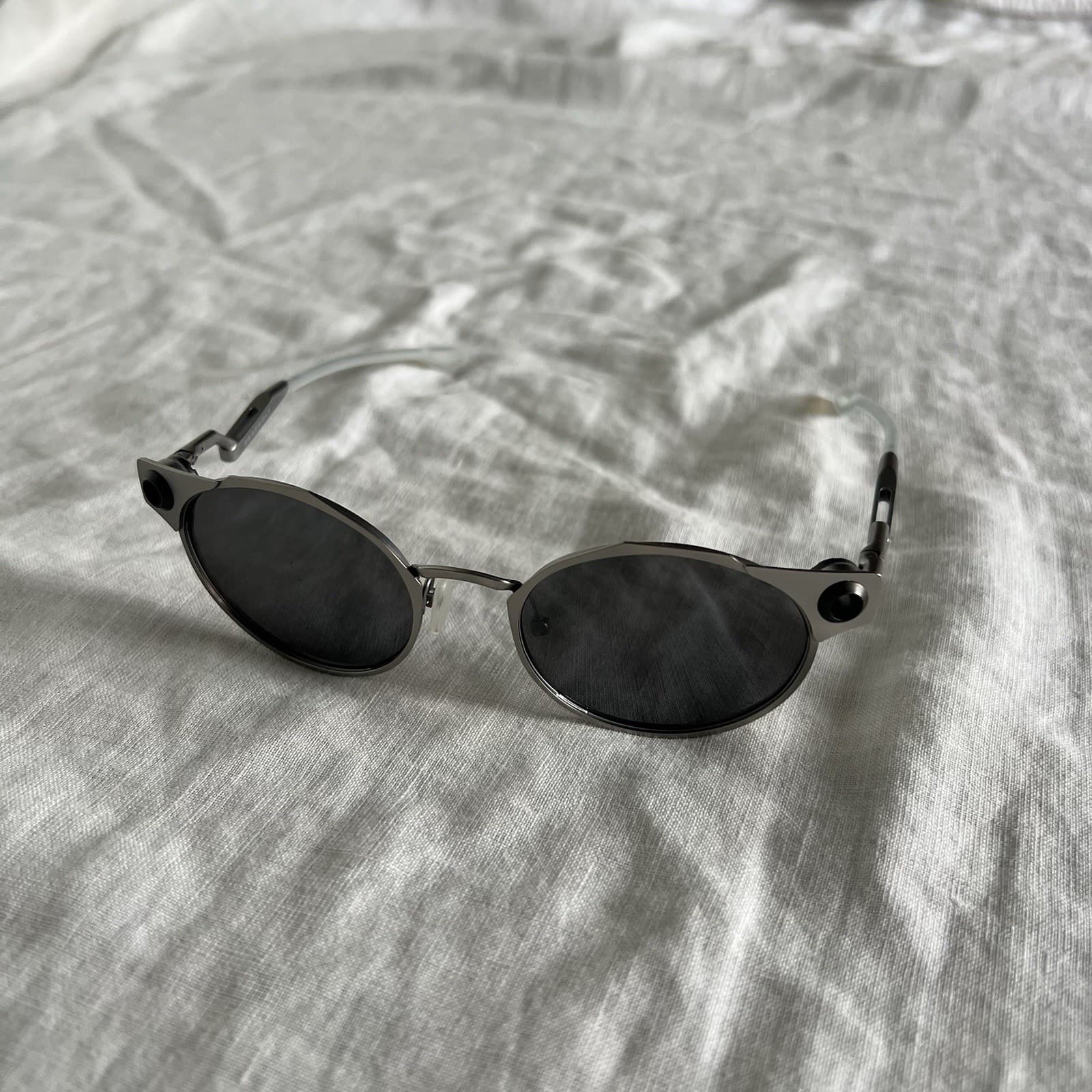 Oakley Deadbolt Sunglasses Titanium Frame Prizm Black Lenses Round Futuristic — photo 2 of 12