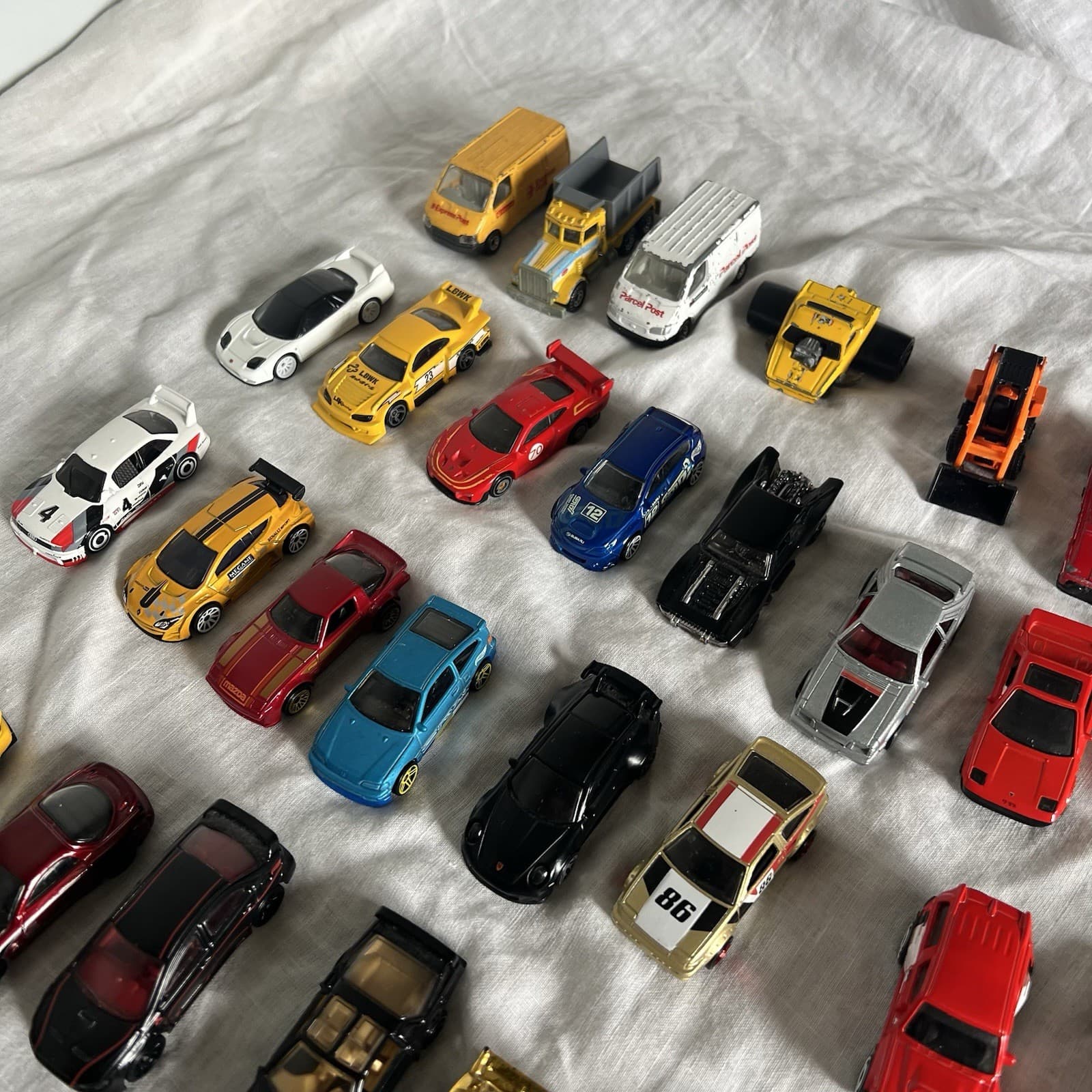 Bulk Lot 60+ Diecast Cars Matchbox Hot Wheels 2000s 2010s Collected Job Lot — photo 10 of 11
