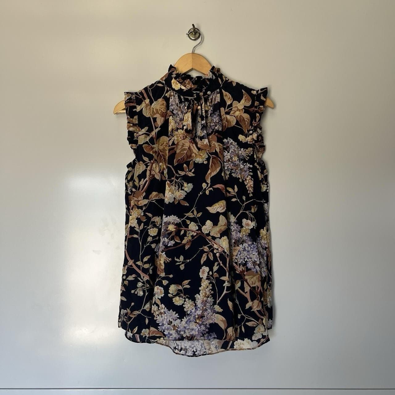 Zimmermann Silk Floral Blouse 1 S M Navy Blue Ruffle Tie Neck Luxury Silk — photo 3 of 9