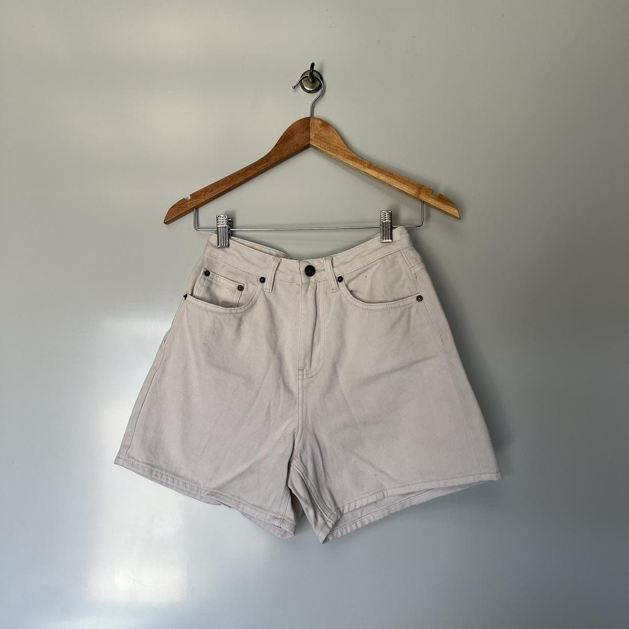Insight Cream Denim Shorts 24 6 High Waisted Wide Leg A-Line Petite White Surf — photo 3 of 8