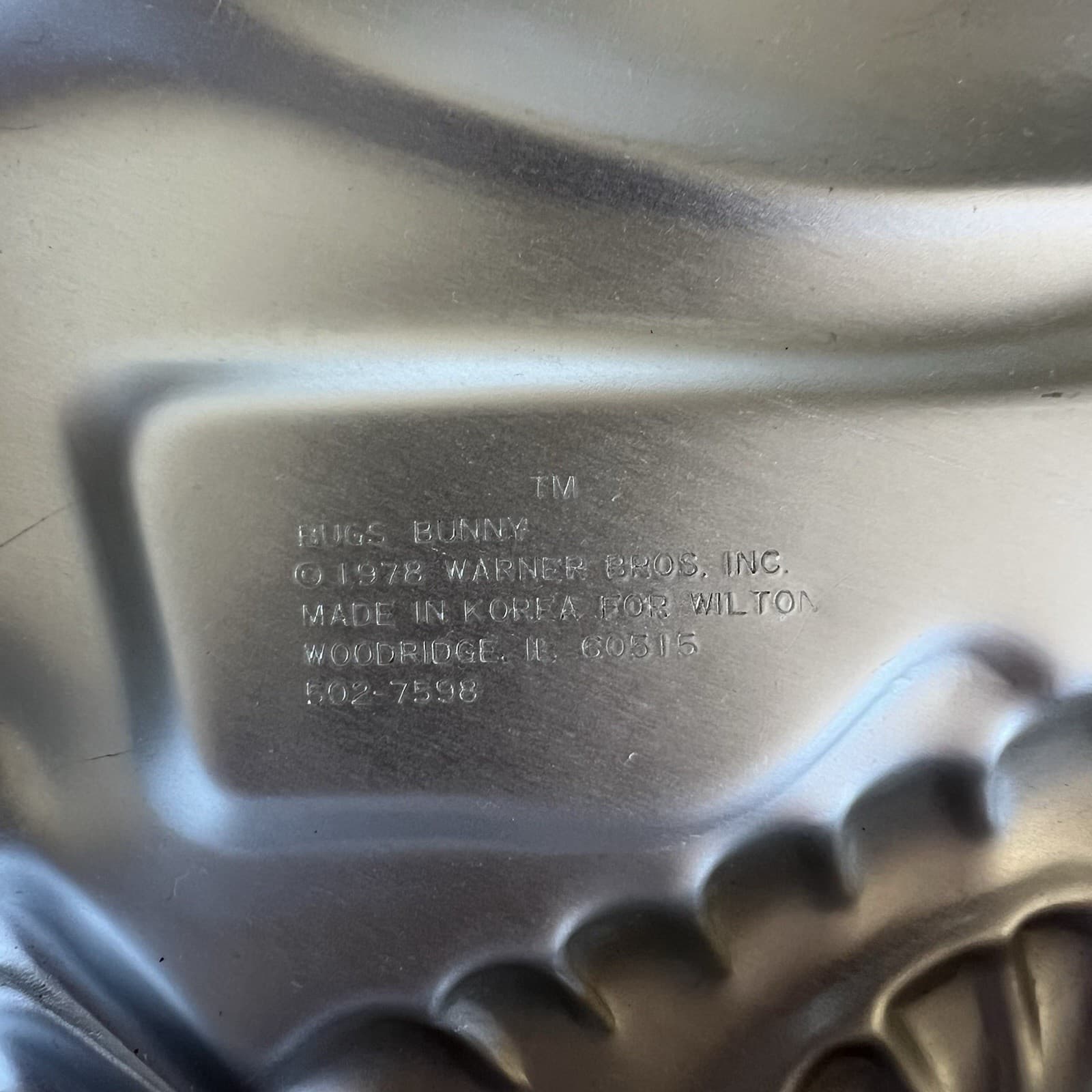Vintage Wilton Bugs Bunny Cake Tin 3D Mold Looney Tunes 1978 Baking — photo 4 of 4