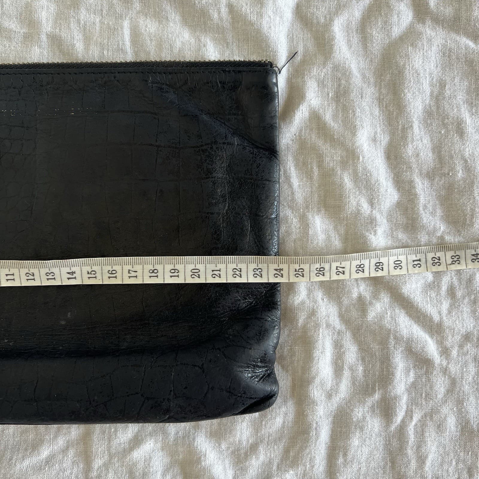 Status Anxiety Black Croc Embossed Leather Clutch Pouch Bag Minimalist Y2K — photo 5 of 9