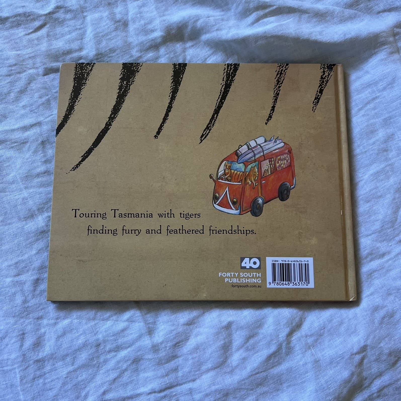 SIGNED Travelling Tasmanian Tigers Margie Kirk Australian Story Picture Book — photo 4 of 5