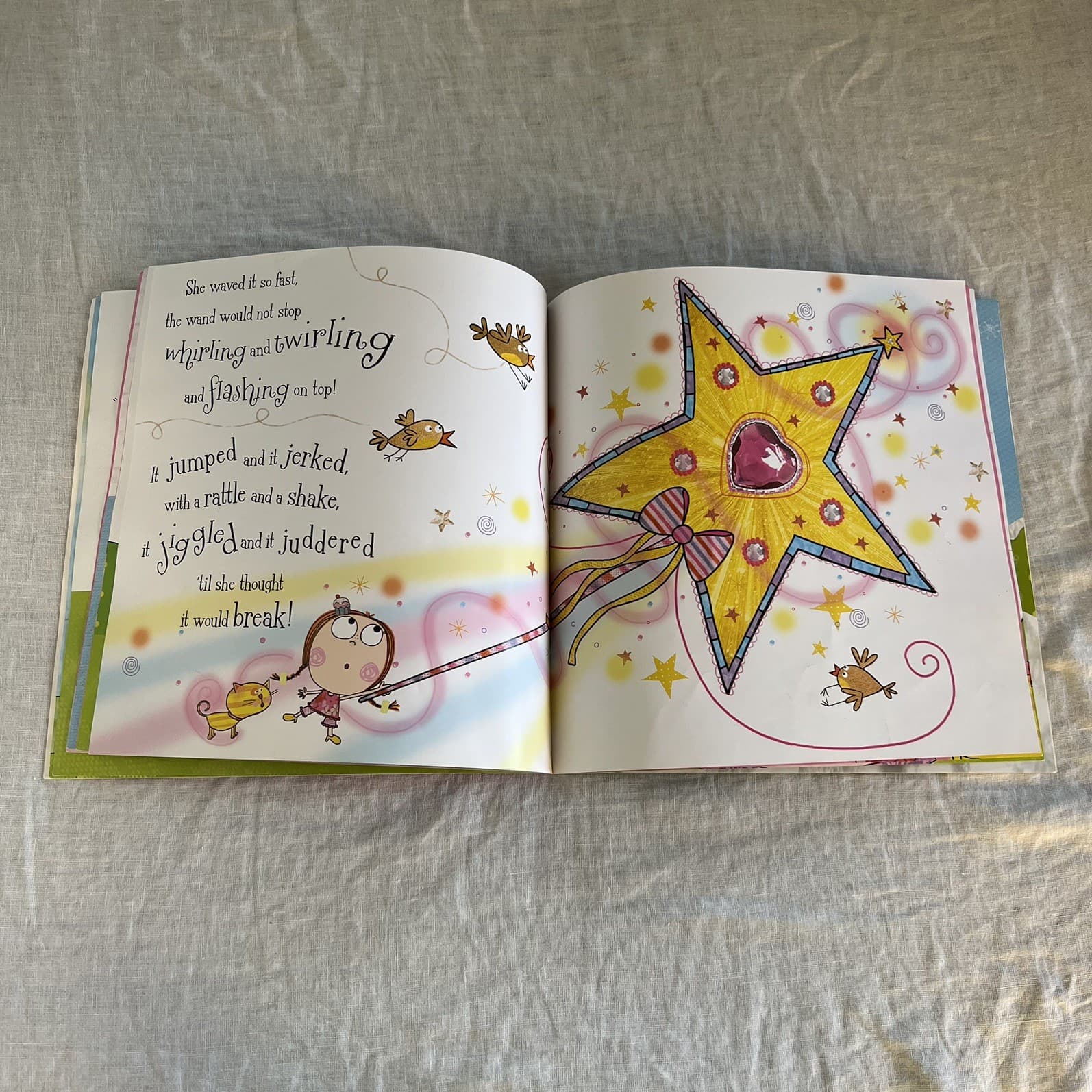 Camilla The Cupcake Fairy Book Y2K 2000s Sparkly Kids Picture Book — photo 6 of 7