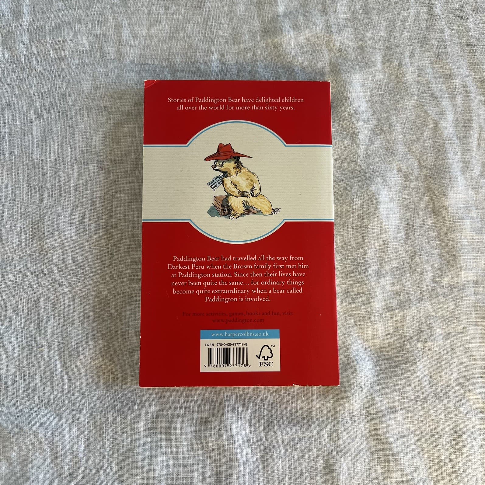 A Bear Called Paddington Michael Bond Classic Chapter Book Kids Junior Fiction — photo 2 of 4