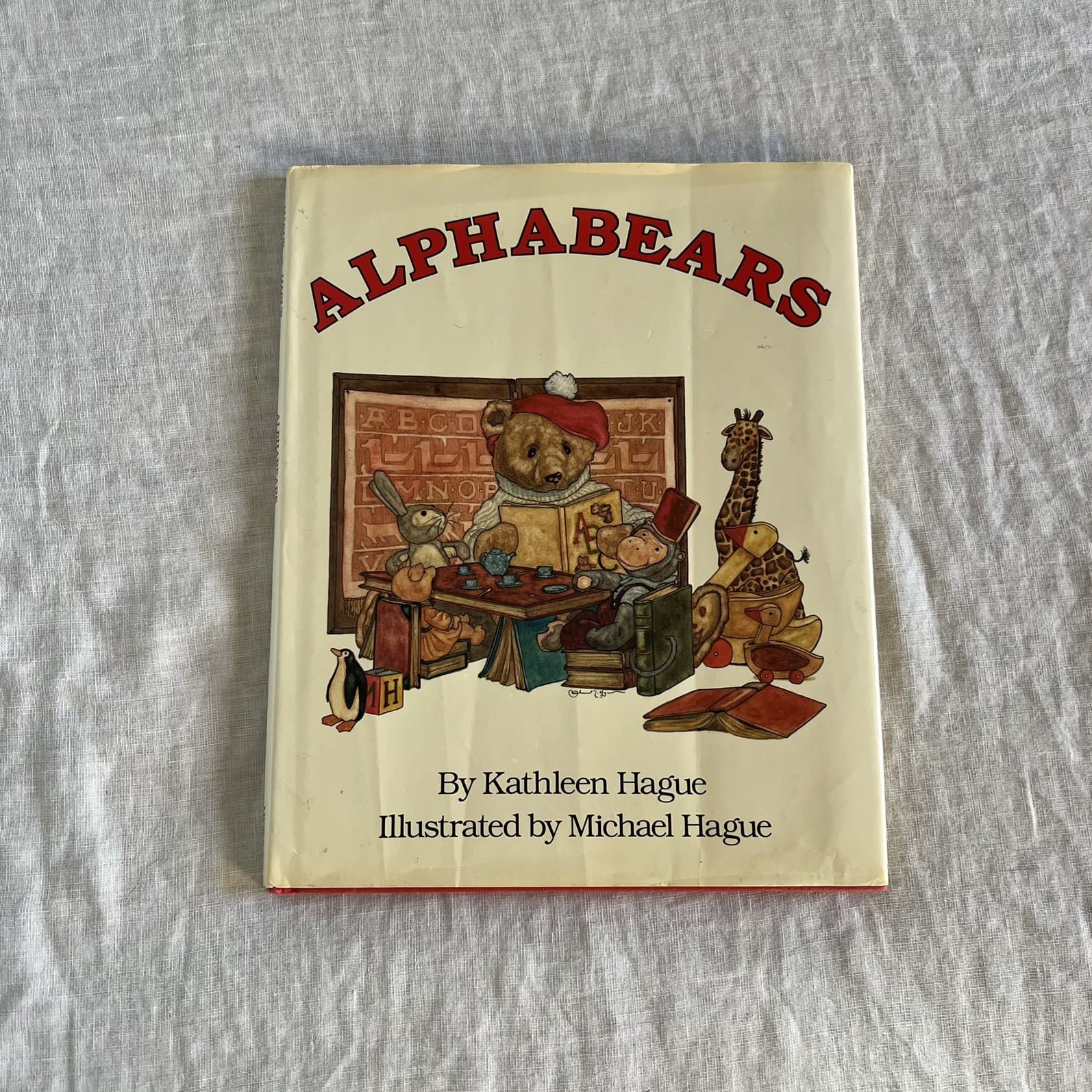 Alphabears Kathleen Hague 1984 Vintage Hardcover Book Retro Teddy Bear Nursery — photo 1 of 7