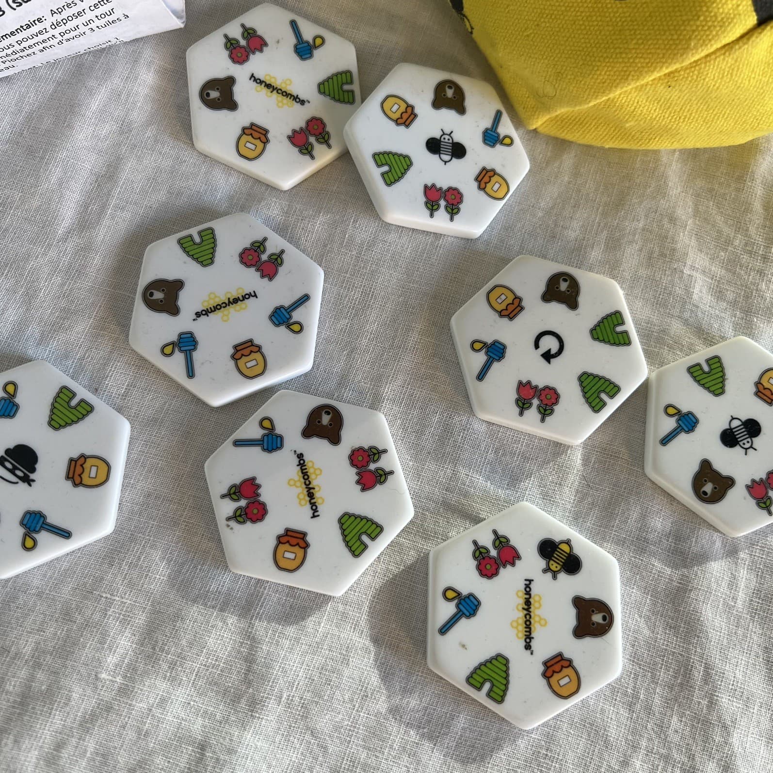 Honeycombs Game Milton Bradley Tile Matching Drawstring Canvas Bag Family Kids — photo 3 of 3