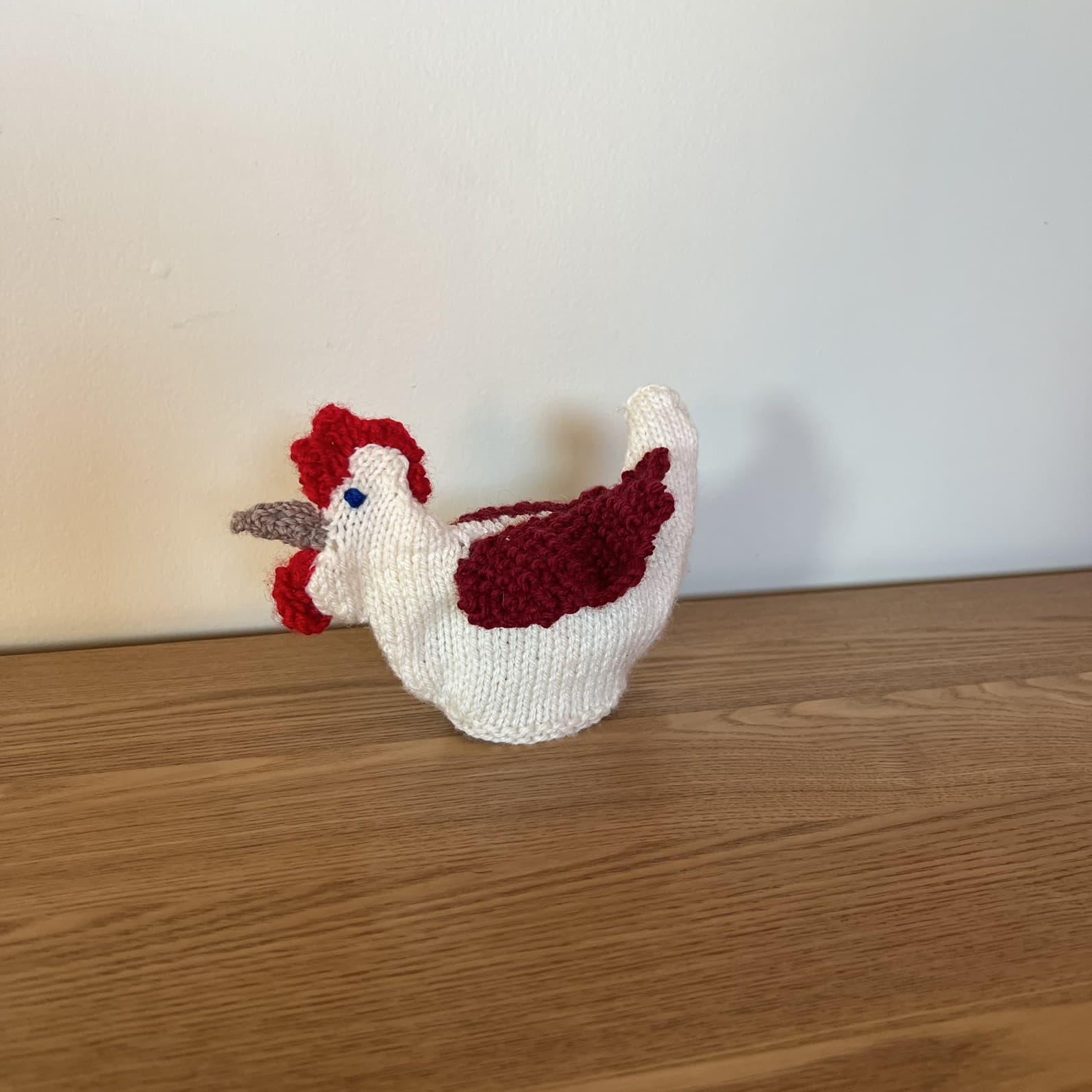 Hand Knit Chicken Egg Cosy Finger Puppet Vintage Cottagecore Farmhouse Kitchen — photo 1 of 7