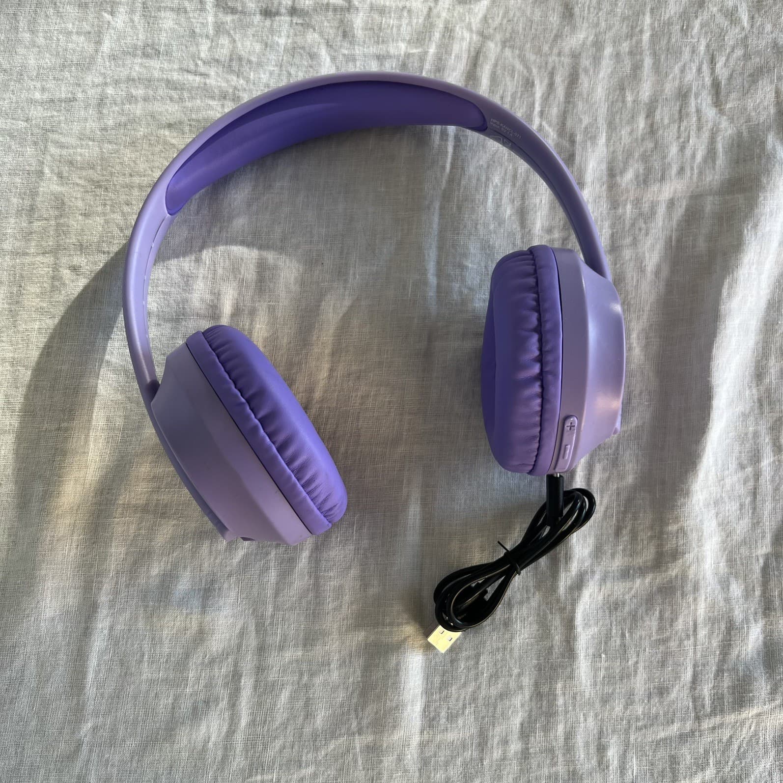 Laser Kids Bluetooth Headphones Purple Wireless Volume Limited Safe As New — photo 1 of 6