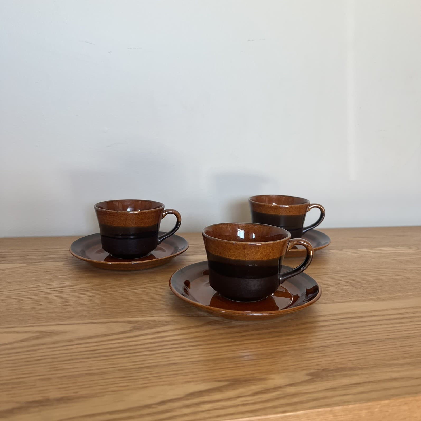 Mid Century Retro Vintage Crown Lynn Amber Glow Coffee Cups Saucers Set of 3 — photo 1 of 7