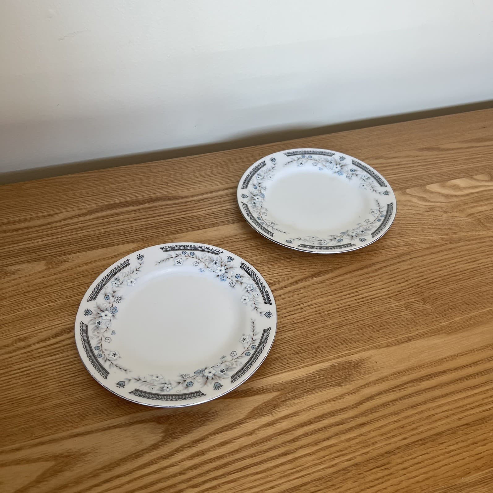 Romantic Vintage Damico Japan Julia Fine China Plates Set 2 European Style — photo 1 of 6