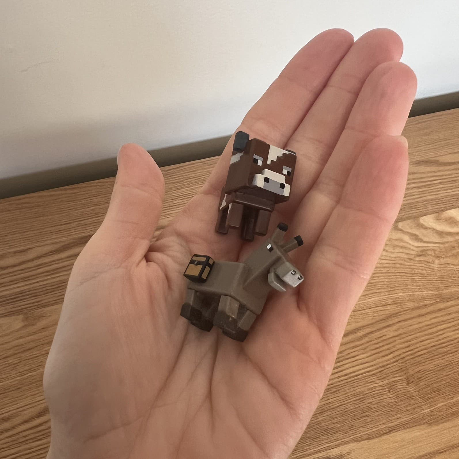Official Minecraft Mini Figures Mattel Set of 2 Cow and Donkey with Chest Toy — photo 5 of 6