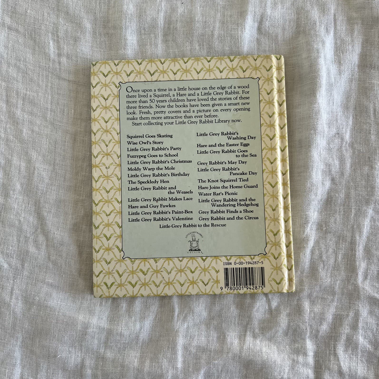 Vintage Little Grey Rabbit to the Rescue Play Book Alison Uttley Stage Script — photo 7 of 9