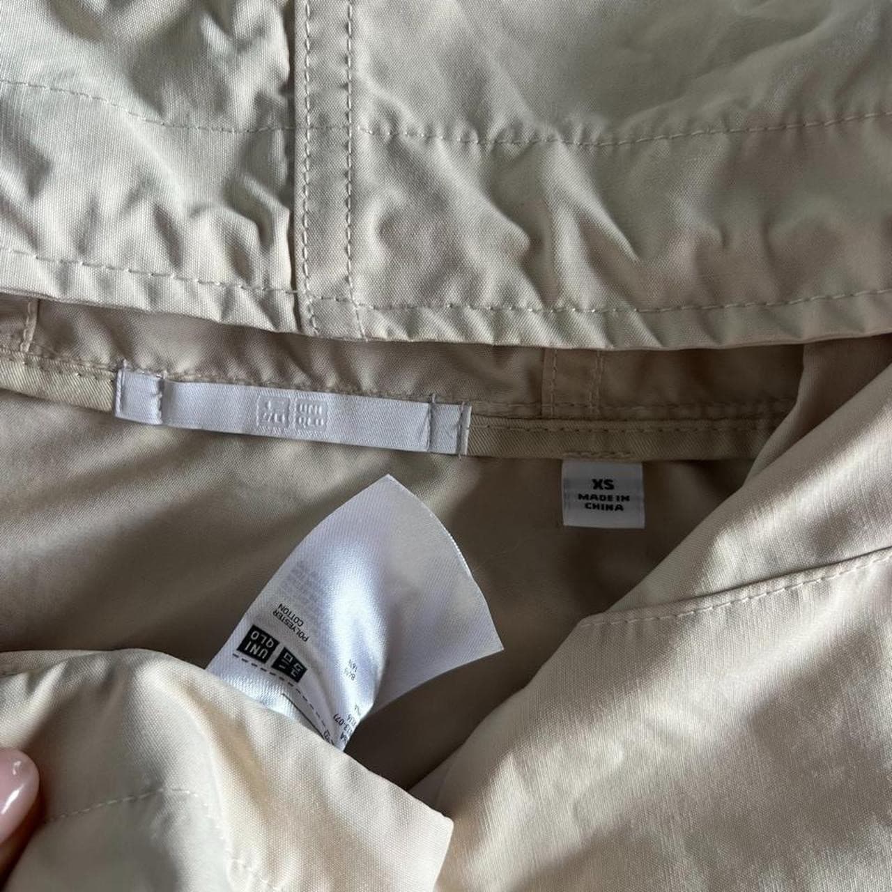 Uniqlo Oversized Boxy Chore Rain Jacket Hooded Parka Water Resistant Cream XS — photo 4 of 8