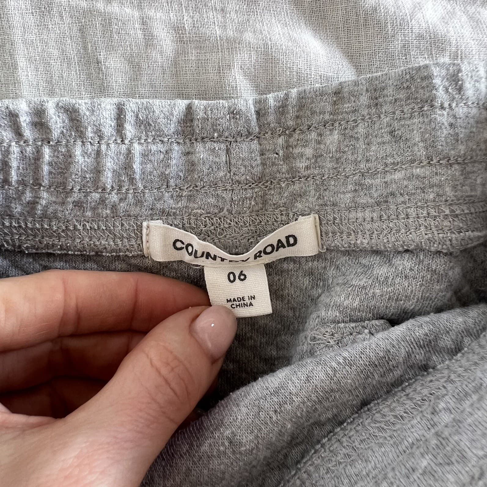 Country Road Kids Grey Quilted Sweat Skirt Size 6 Girls Pockets Elastic Waist — photo 4 of 4