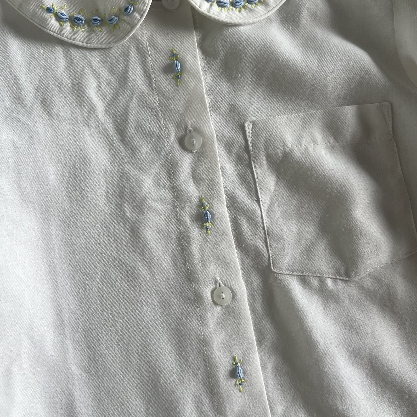 Vintage Target Girls White Blouse Size 6 Embroidered Peter Pan Cottagecore — photo 5 of 7