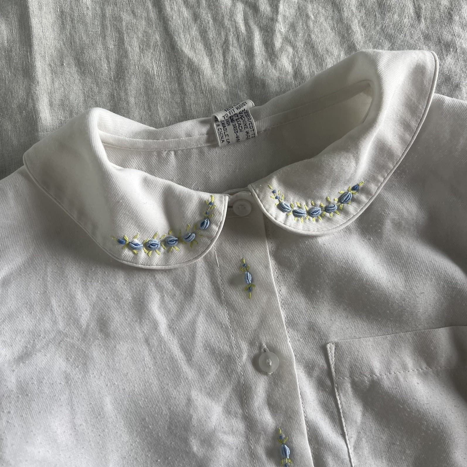 Vintage Target Girls White Blouse Size 6 Embroidered Peter Pan Cottagecore — photo 7 of 7