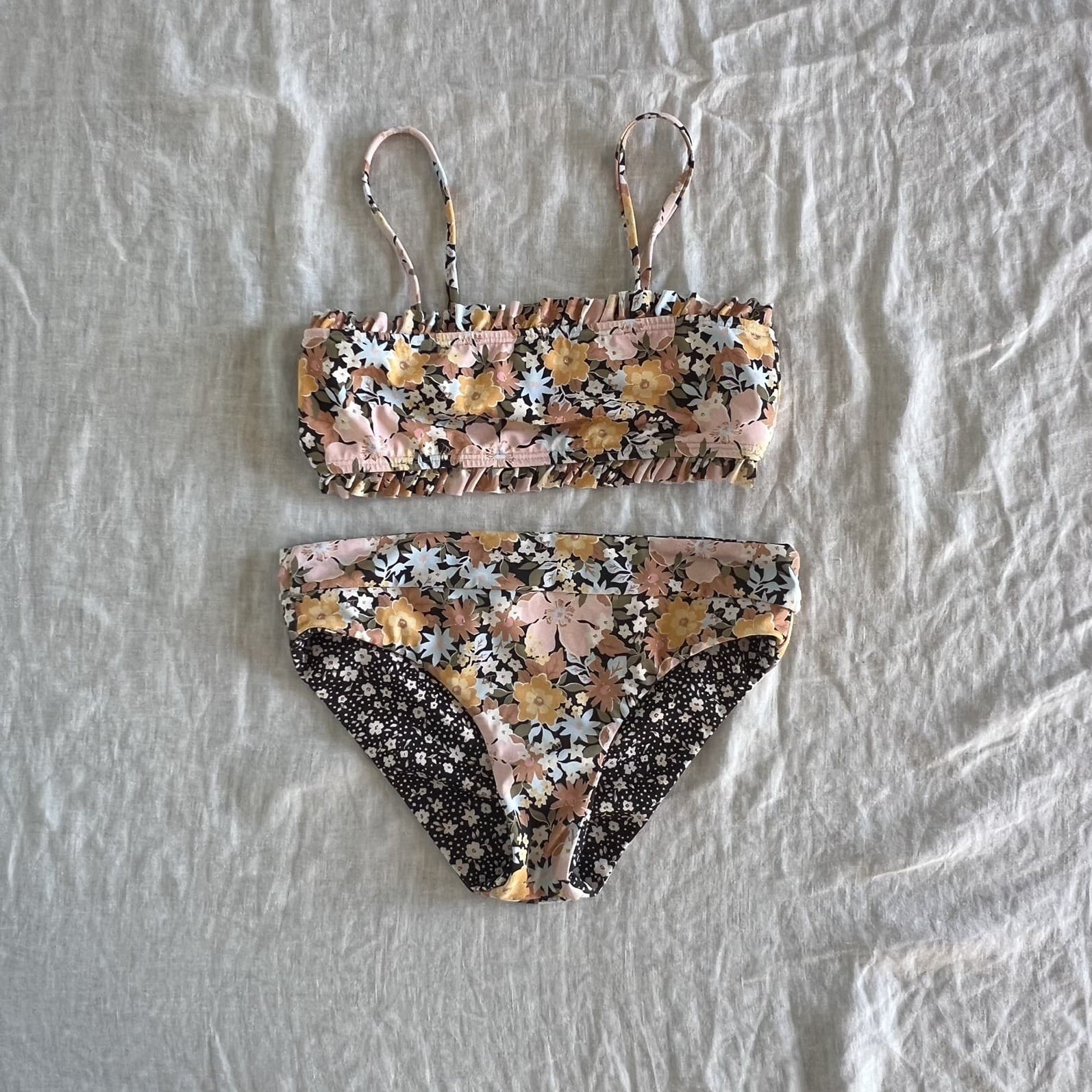 Billabong Girls Bikini Size 10 Sweet Dreams Reversible Bandeau Floral Swimsuit — photo 1 of 6