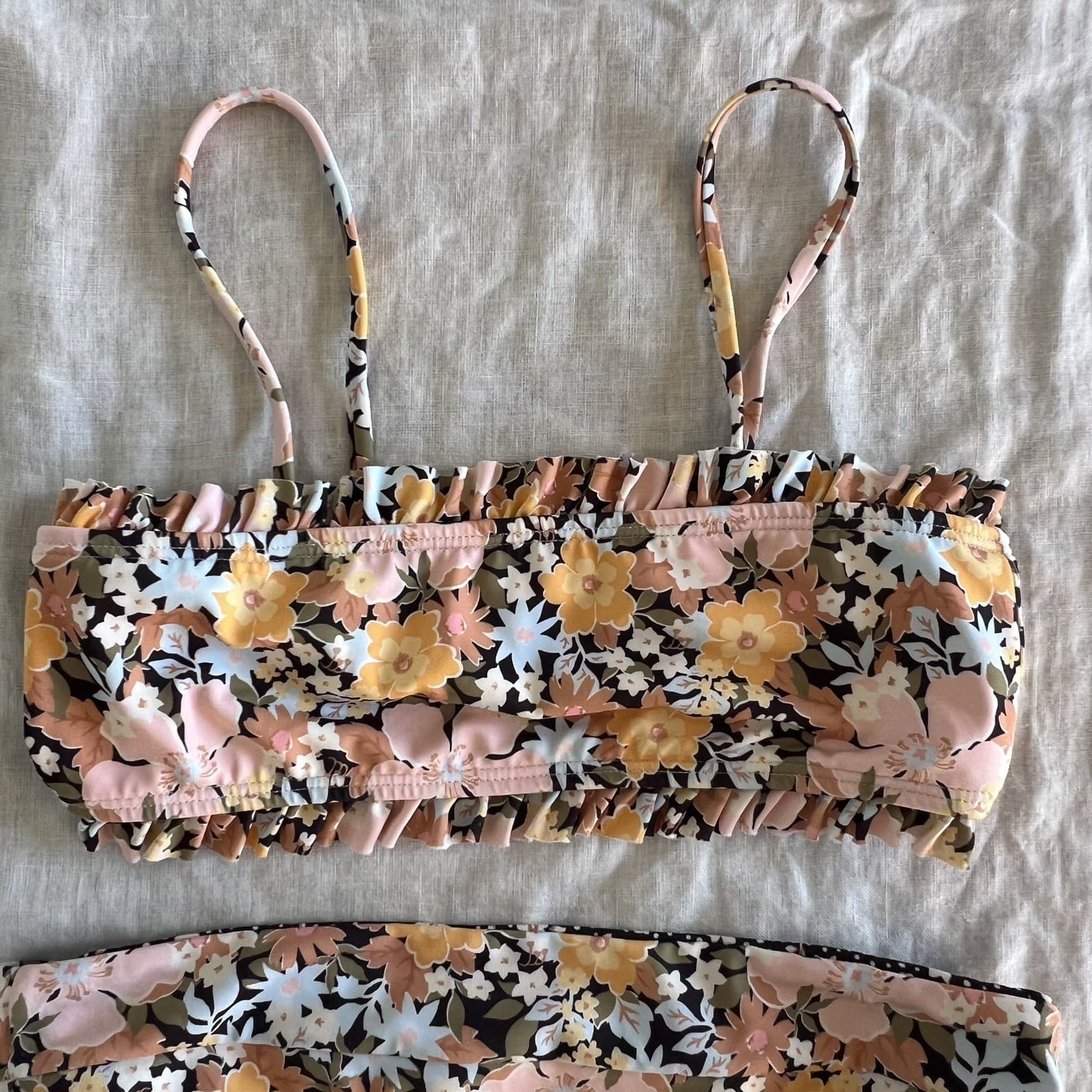 Billabong Girls Bikini Size 10 Sweet Dreams Reversible Bandeau Floral Swimsuit — photo 6 of 6