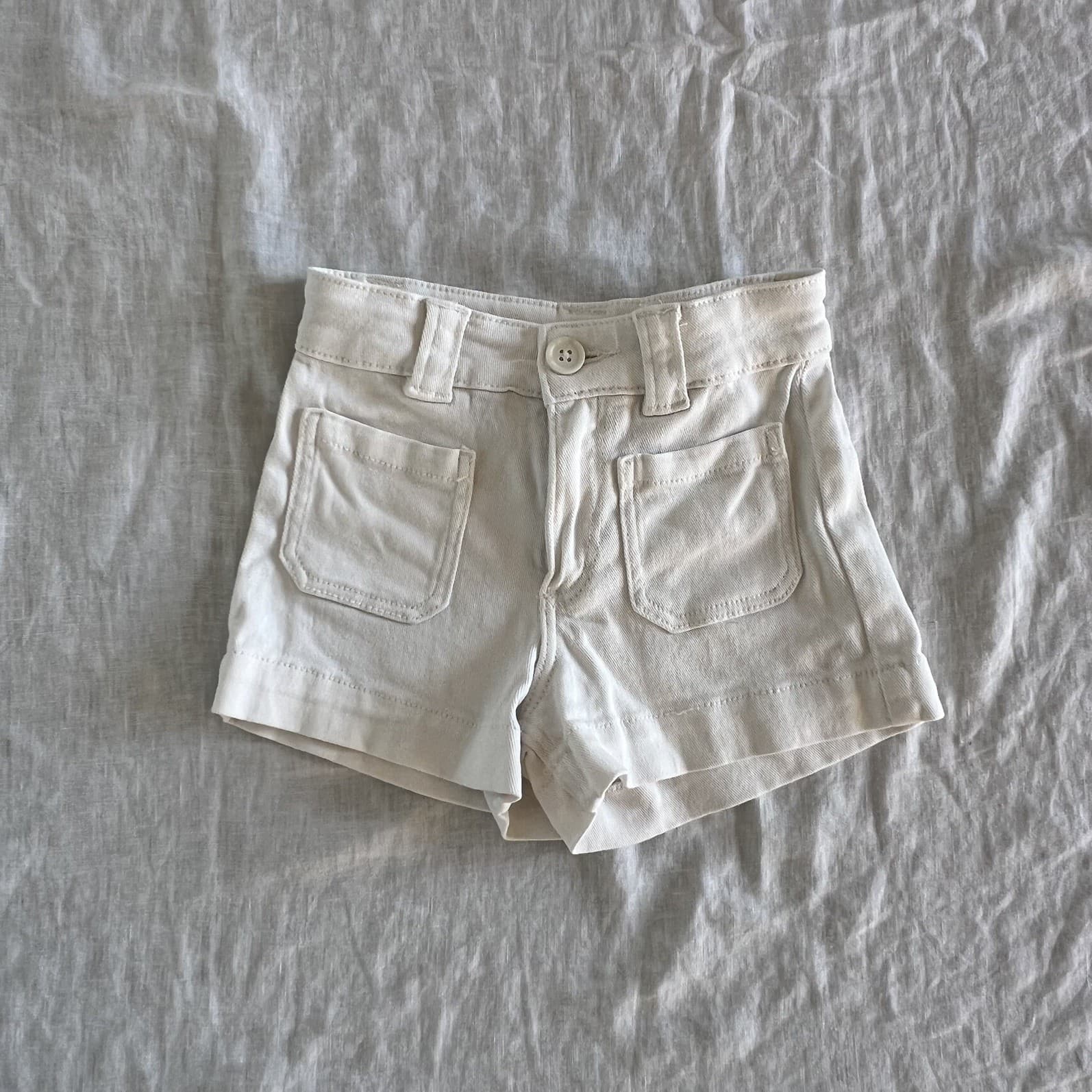 H&M Girls Shorts Size 6 White Denim Twill High Waisted Sailor Utility Cargo 5-6 — photo 1 of 5