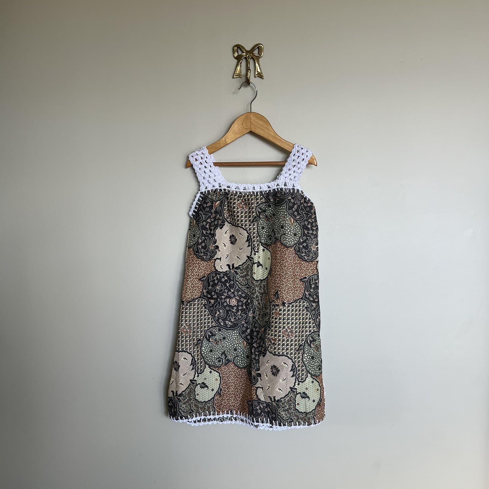 Handmade Girls Dress Size 5 6 Batik Cotton Crochet Trim Patchwork Look Fairy — photo 2 of 4