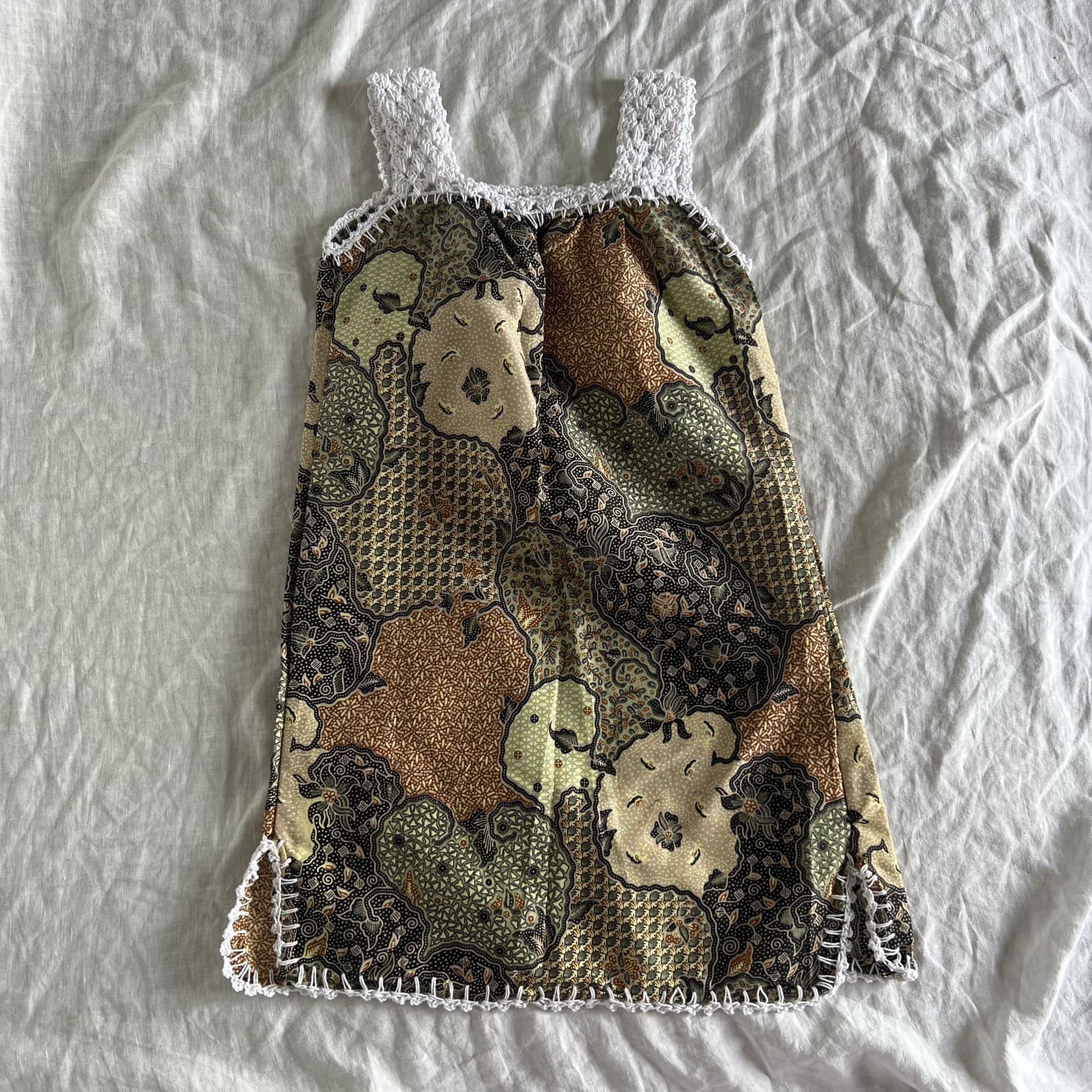 Handmade Girls Dress Size 5 6 Batik Cotton Crochet Trim Patchwork Look Fairy — photo 3 of 4