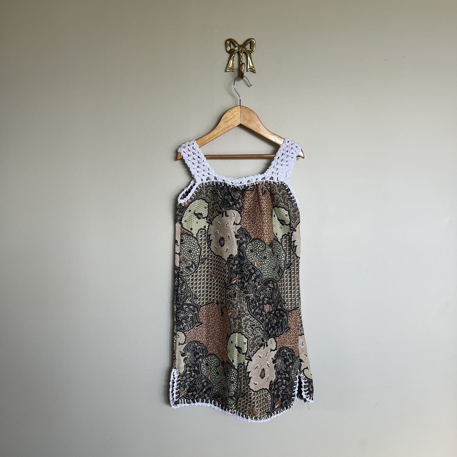 Handmade Girls Dress Size 5 6 Batik Cotton Crochet Trim Patchwork Look Fairy — photo 4 of 4