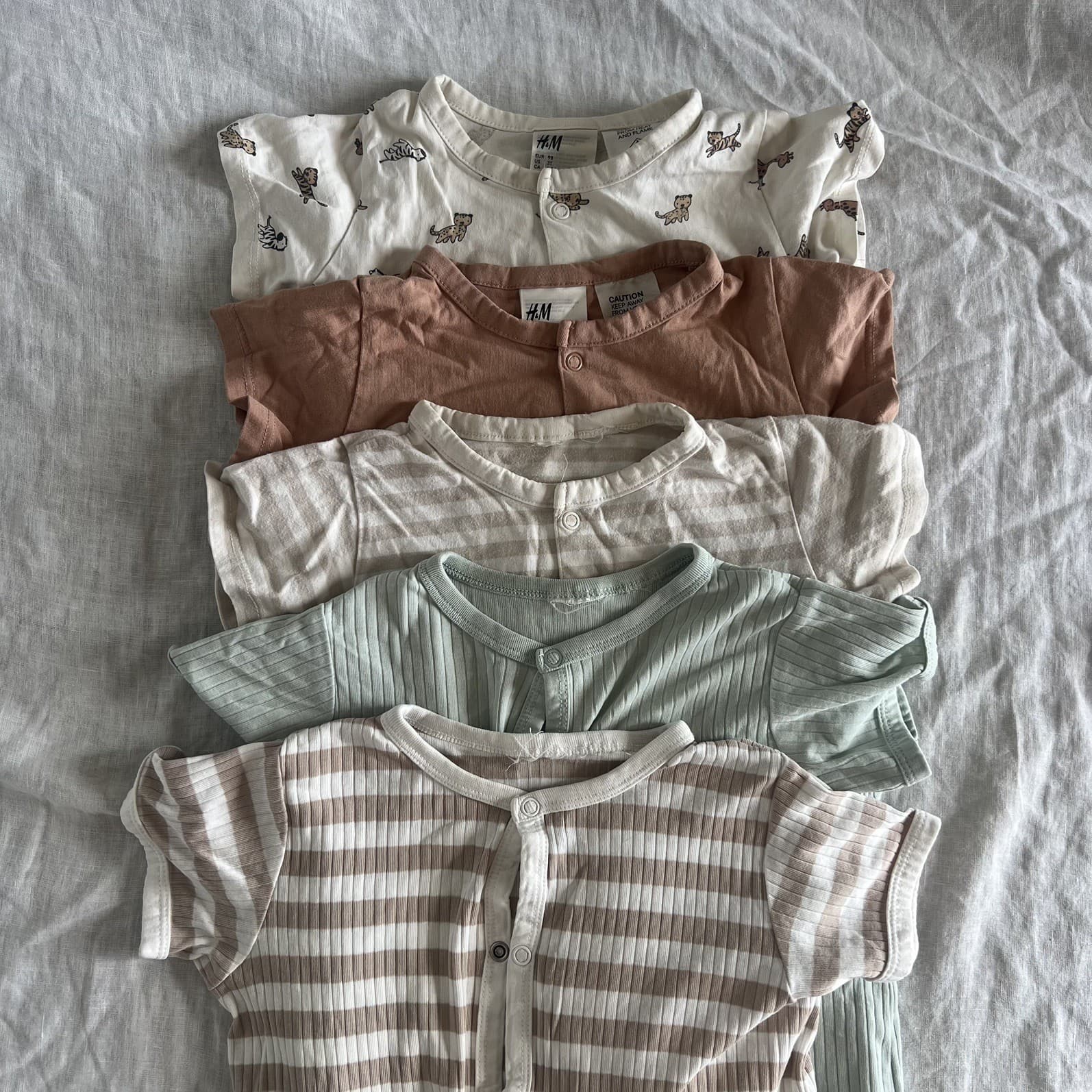 H&M Baby Boys Size 3 Romper Bundle 5pc Short Sleeve Cotton Summer Bodysuits — photo 5 of 7