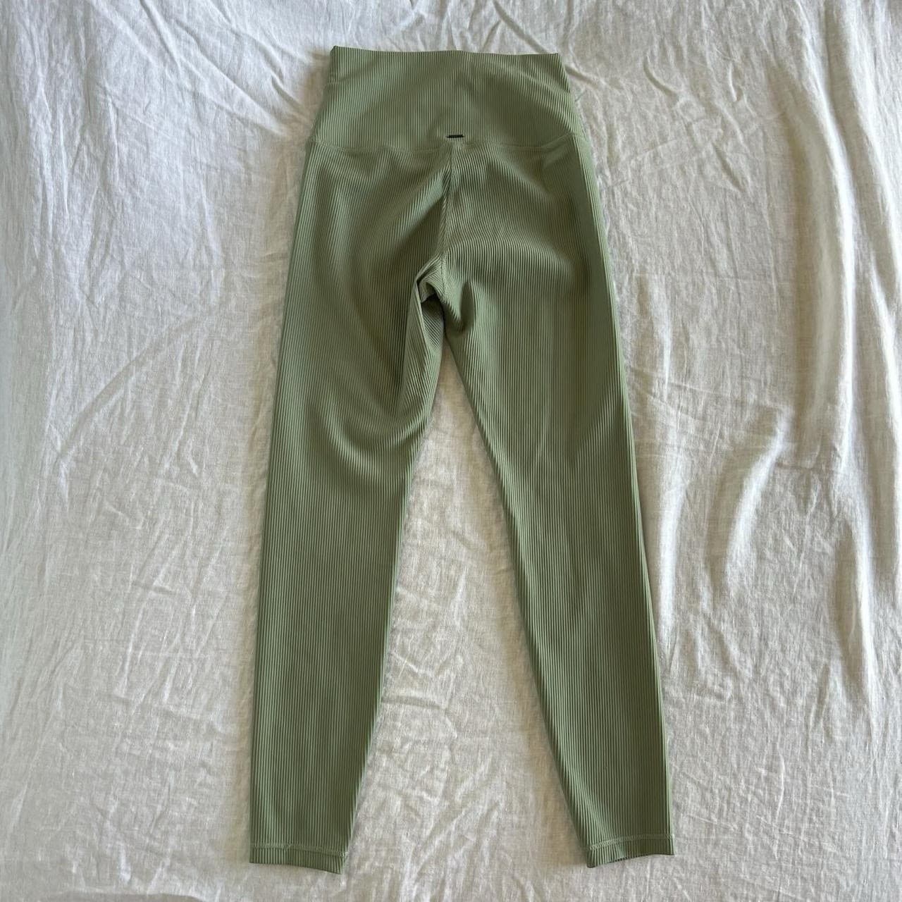 Ell & Voo Leggings S Sage Green Trinity Ribbed High Waisted Gym Pilates — photo 4 of 8