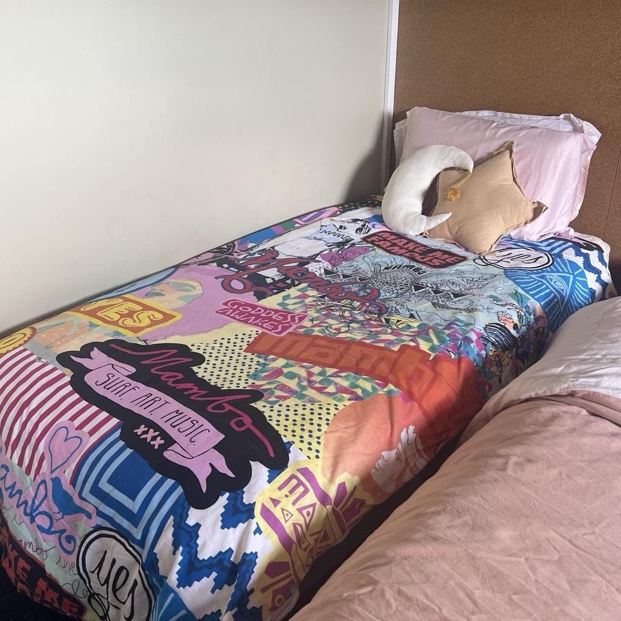 Vintage Mambo Doona Cover Single Reversible 90s Y2K Surf Quilt Bedding Fabric — photo 6 of 7