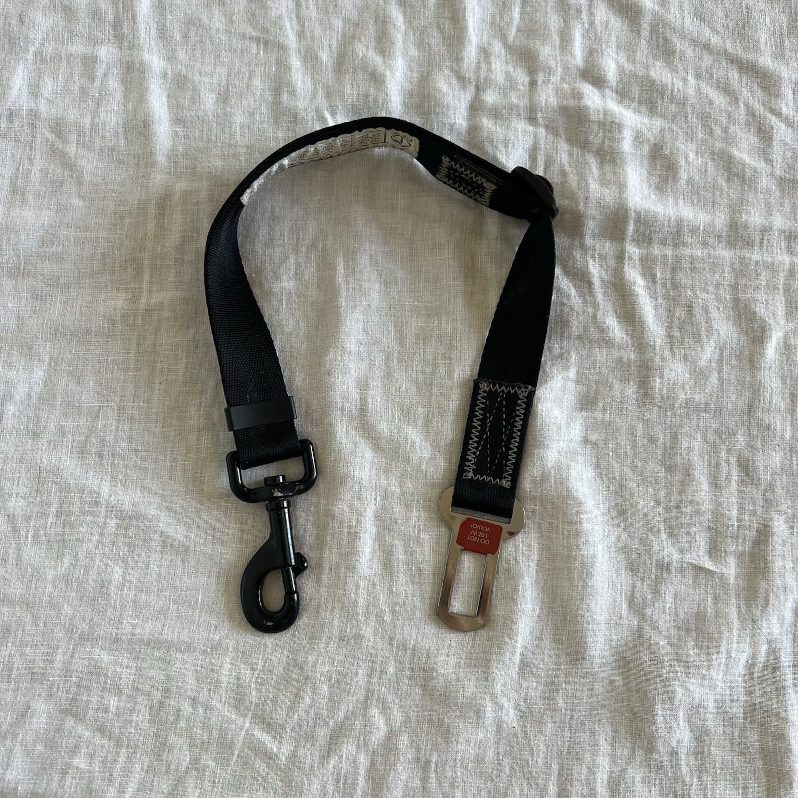 EzyDog Adjustable Car Restraint Seat Belt Lead Dog Travel Safety Black — photo 3 of 6