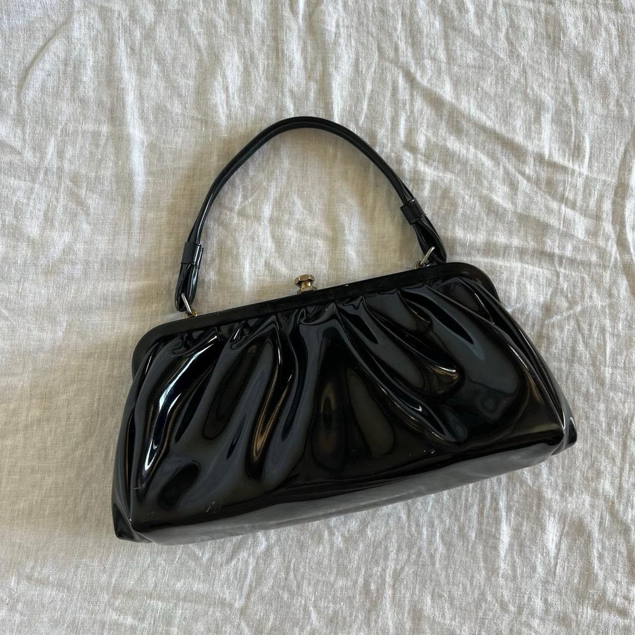 Vintage Black Patent Handbag Kiss Lock Evening Bag Y2K Ruched Top Handle — photo 3 of 7