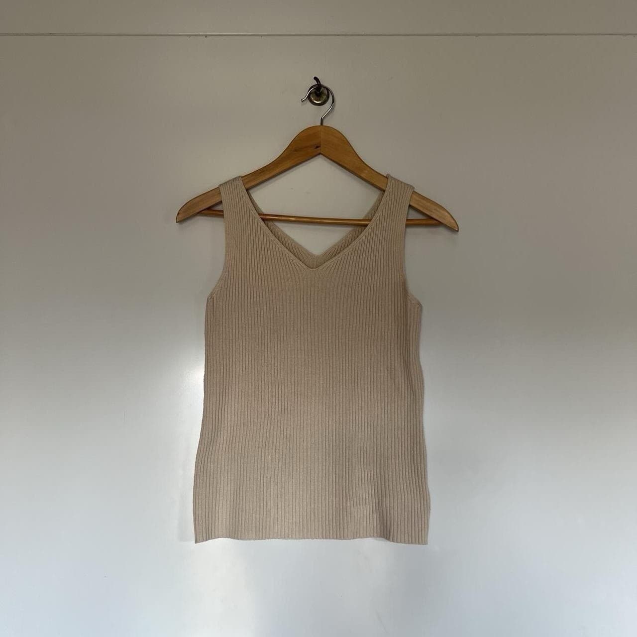 VIS Japan Ribbed Tank Top Beige V Neck Knit Fitted J-Fashion Basic Size F — photo 2 of 6