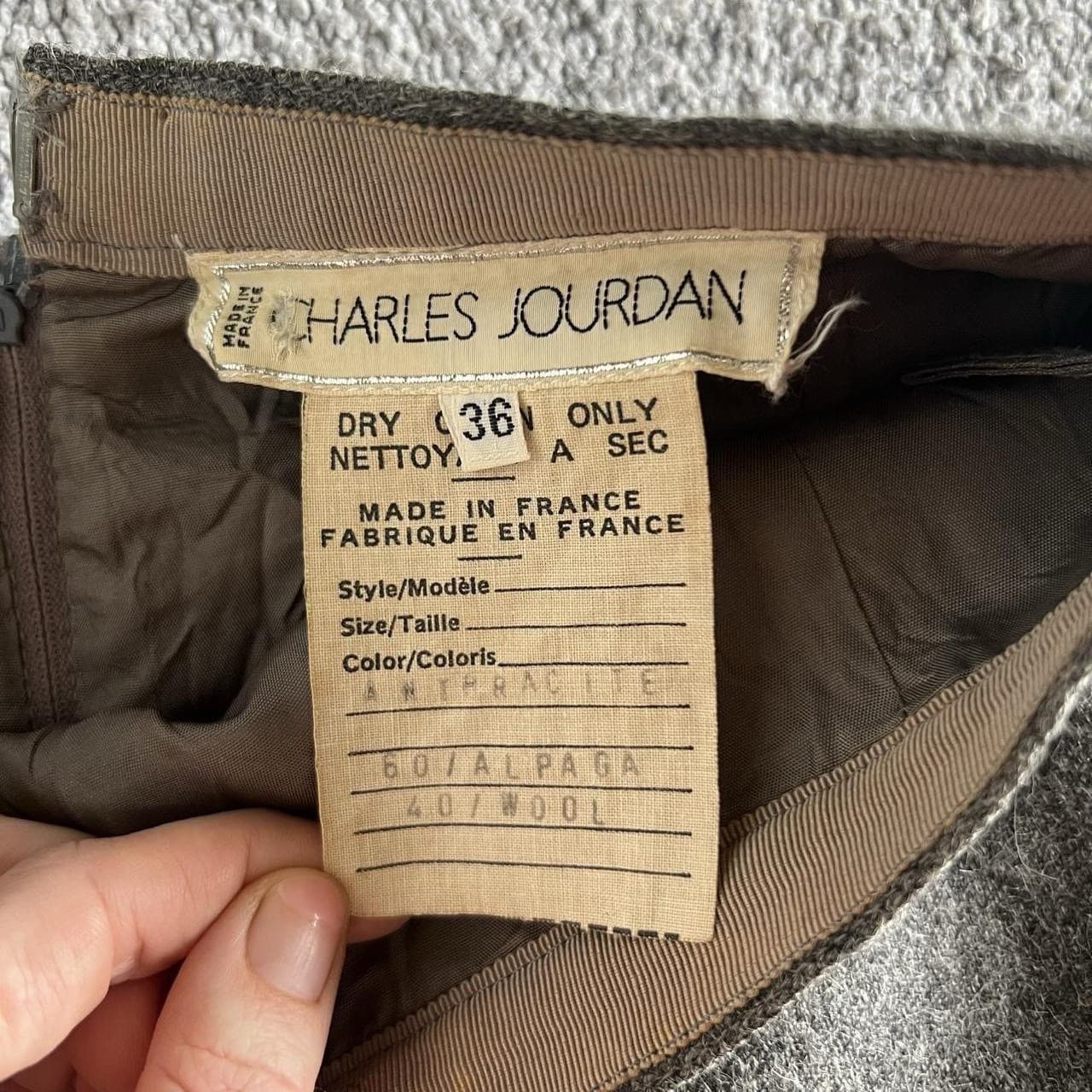 Vintage Charles Jourdan France Alpaca Wool Pencil Skirt Grey High Waist Size 6 — photo 5 of 8