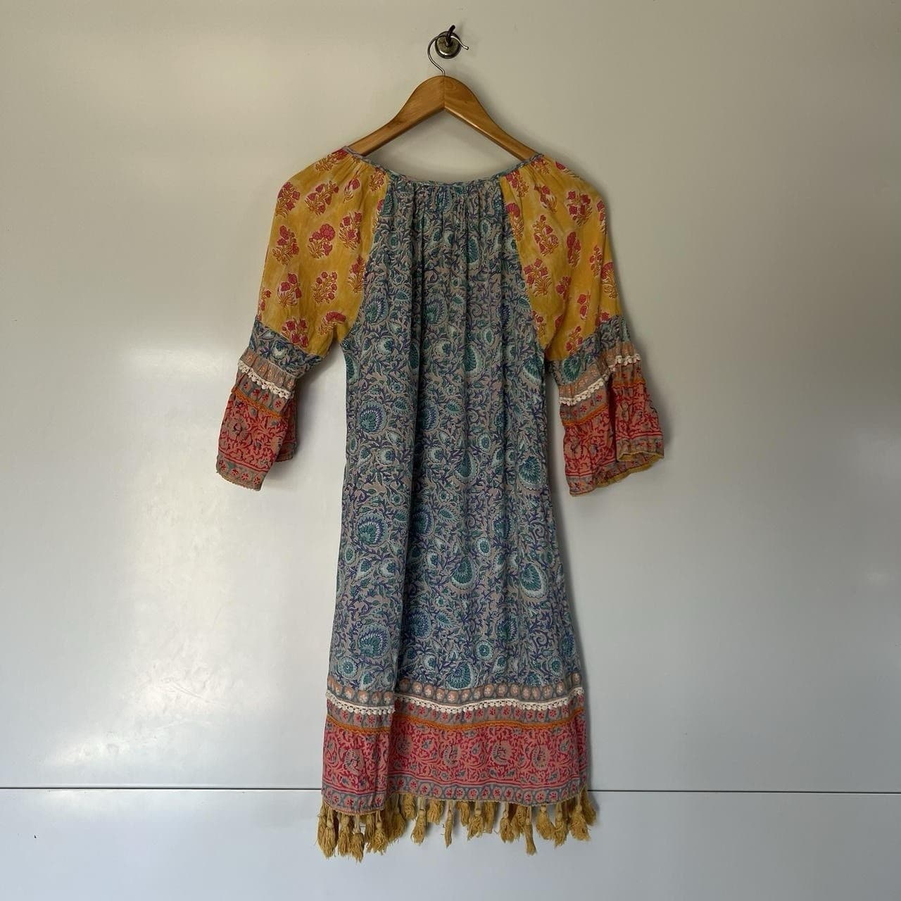 Escape by OQ 100% Cotton Boho Mini Dress 8 Block Print Tassel Bell Sleeve Smock — photo 4 of 7