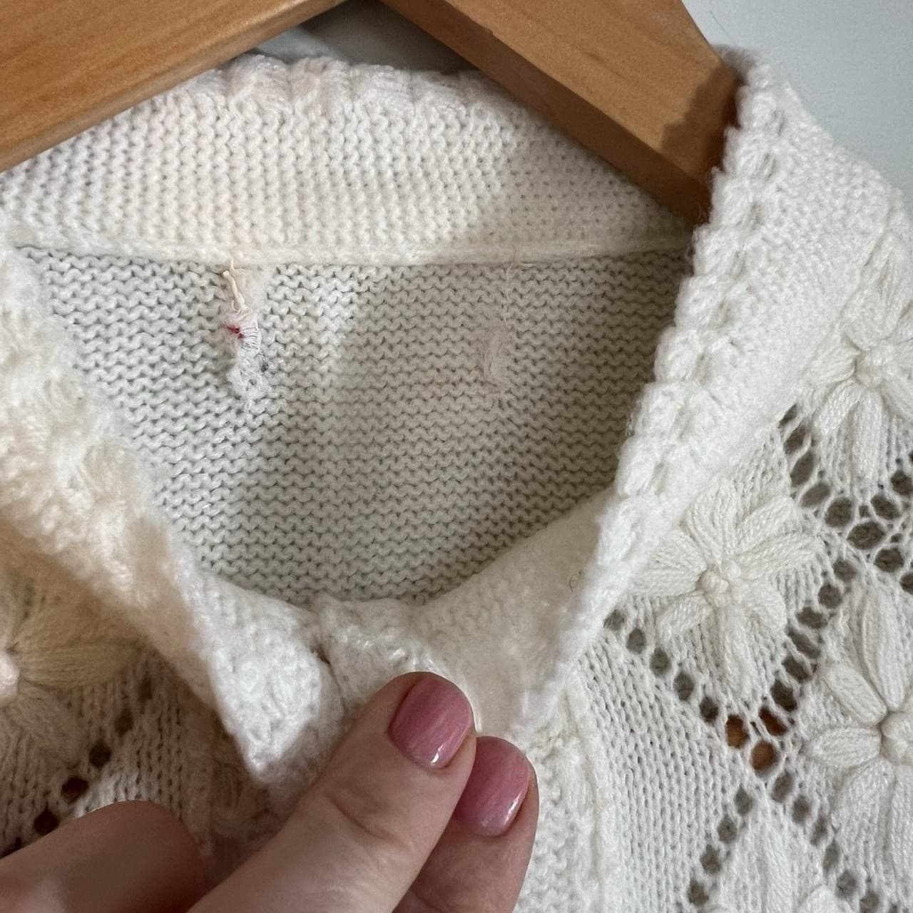 Vintage White Knit Cardigan SM Daisy Floral Pointelle Lace Button Up Sweater — photo 5 of 7