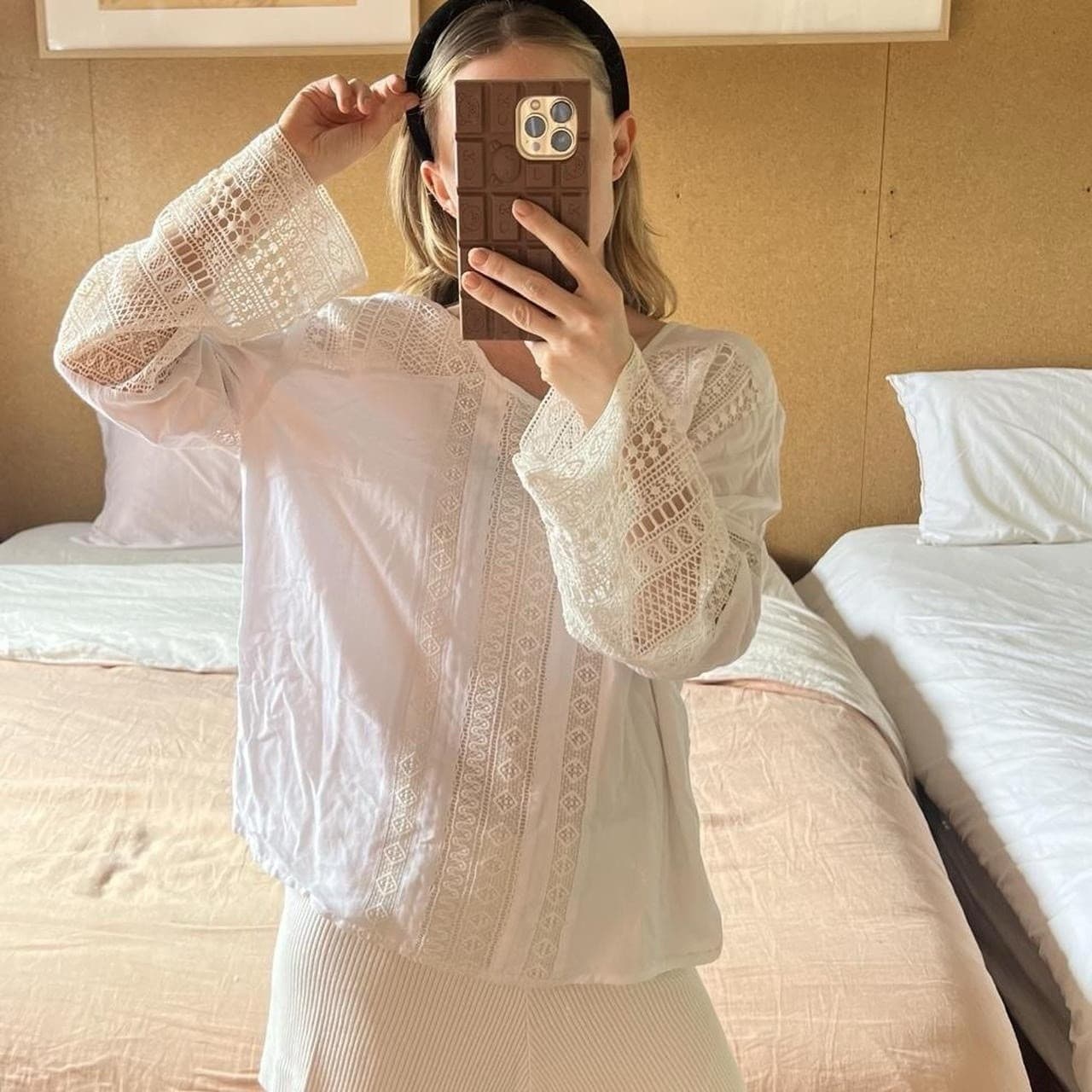Surafina White Lace Bell Sleeve Blouse M Boho Festival Crochet Coastal Romantic — photo 2 of 8