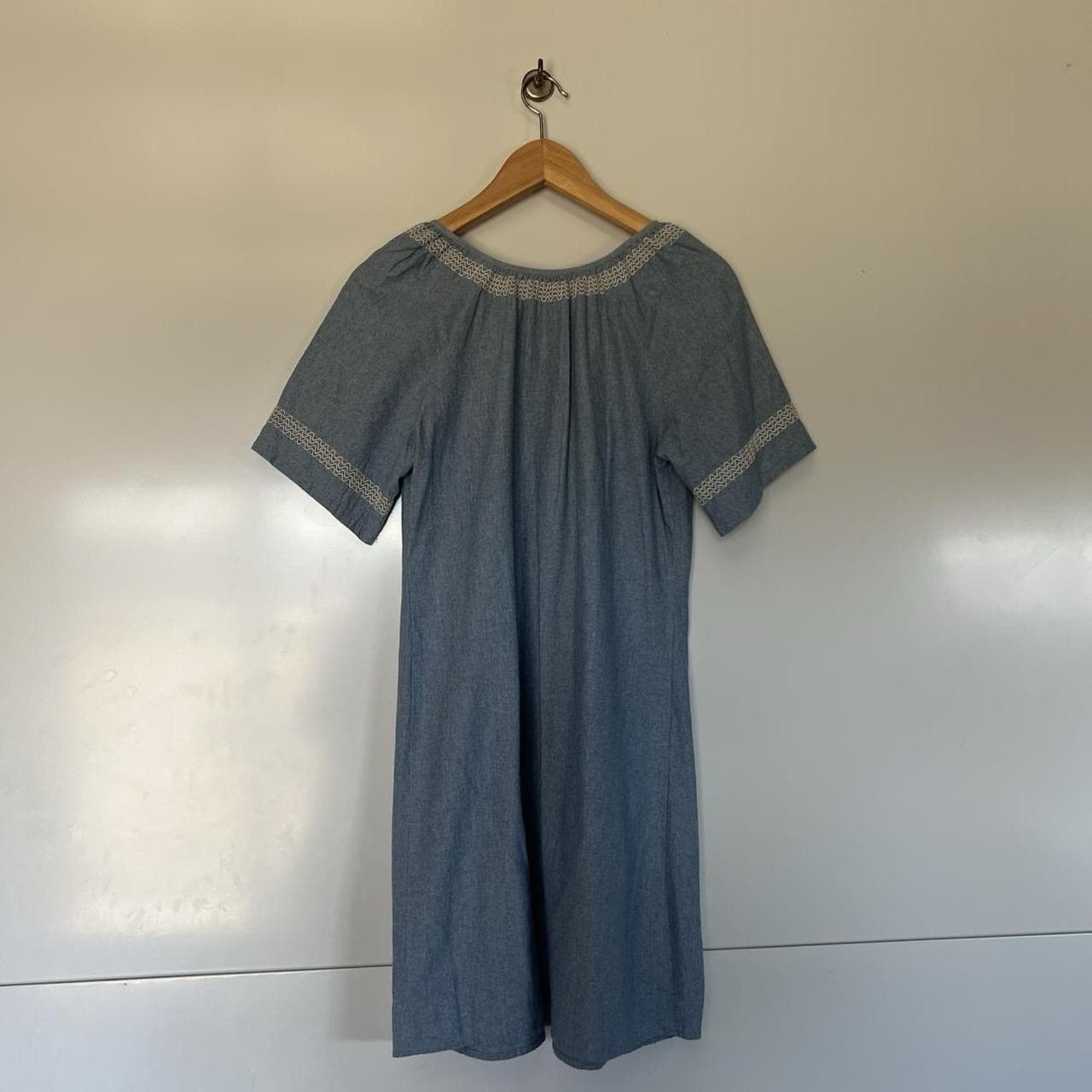 Forever New 100% Cotton Chambray Embroidered Dress 10 Folk Boho Prairie Smock — photo 5 of 8