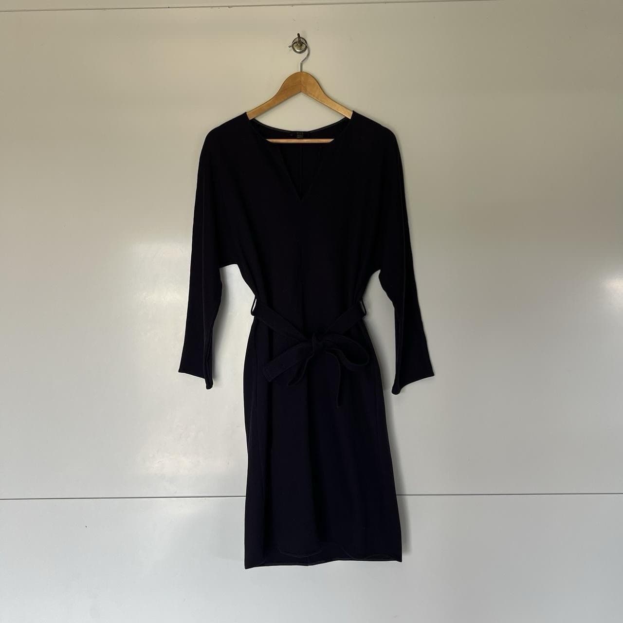 COS Navy 100% Cotton Tie Waist Dress S Minimalist Long Sleeve Split V Neck — photo 5 of 8