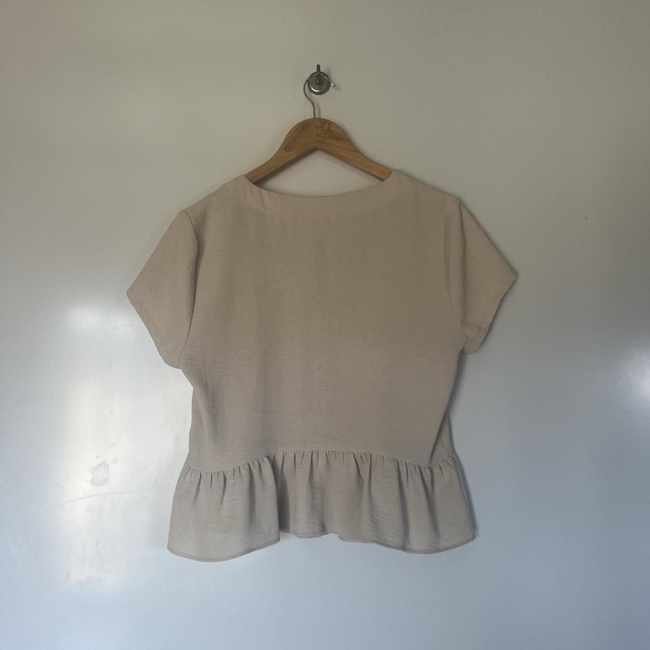 Petite Studio NYC Beige Crinkle Crepe Blouse PL Peplum Frill Coquette Boho — photo 4 of 7