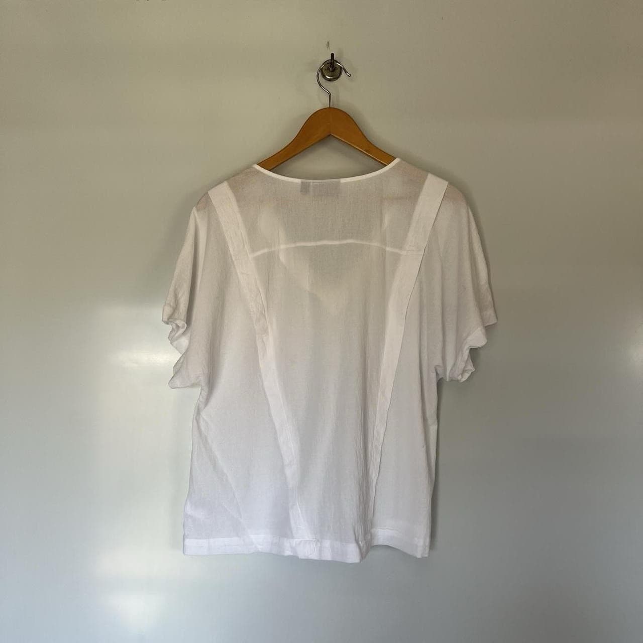 Sussan White Cotton Top Blouse V Neck Button Shoulder Detail Summer Boxy 12 — photo 4 of 6