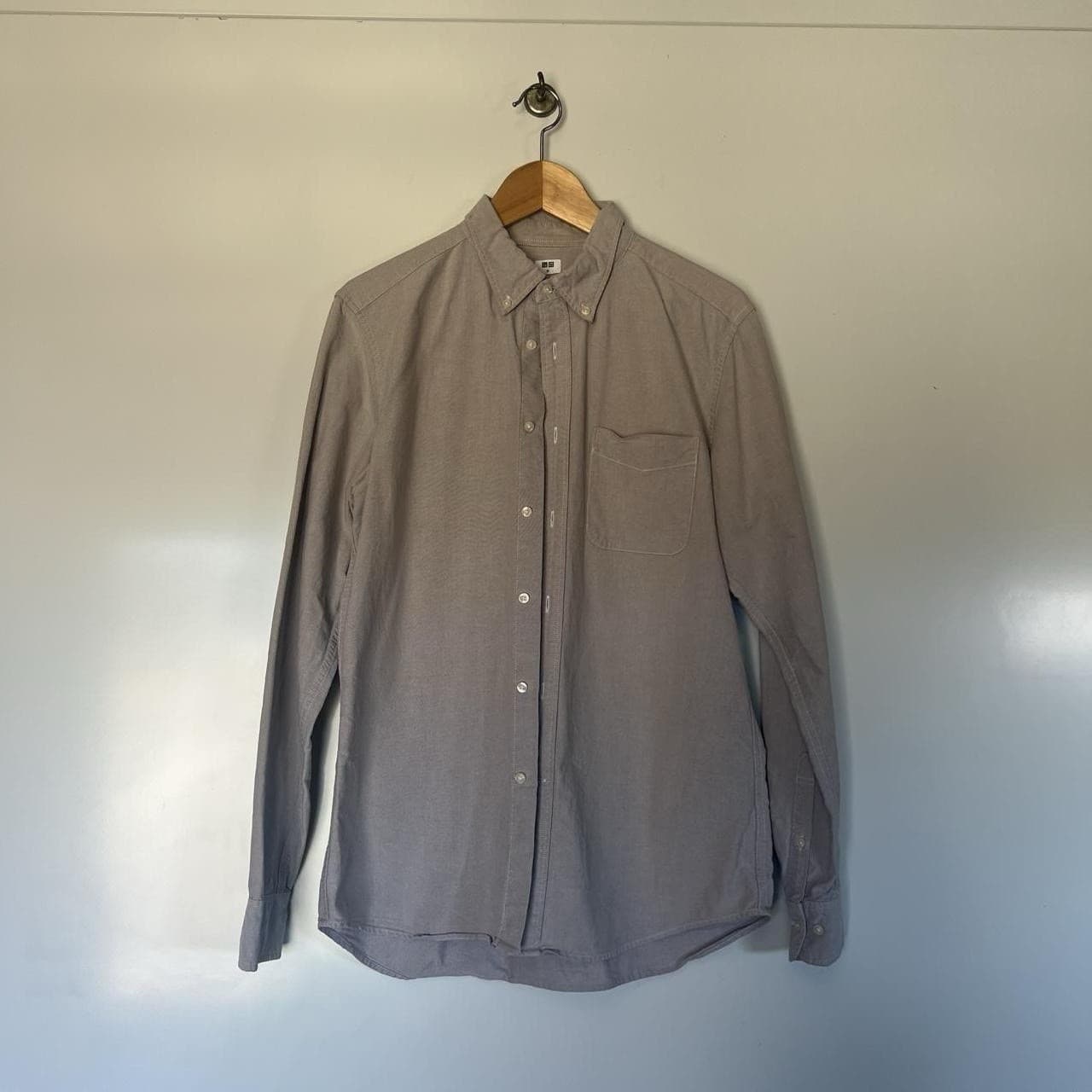 Uniqlo Men M Grey Oxford Shirt Slim Fit Cotton Button Down Long Sleeve Casual — photo 4 of 10
