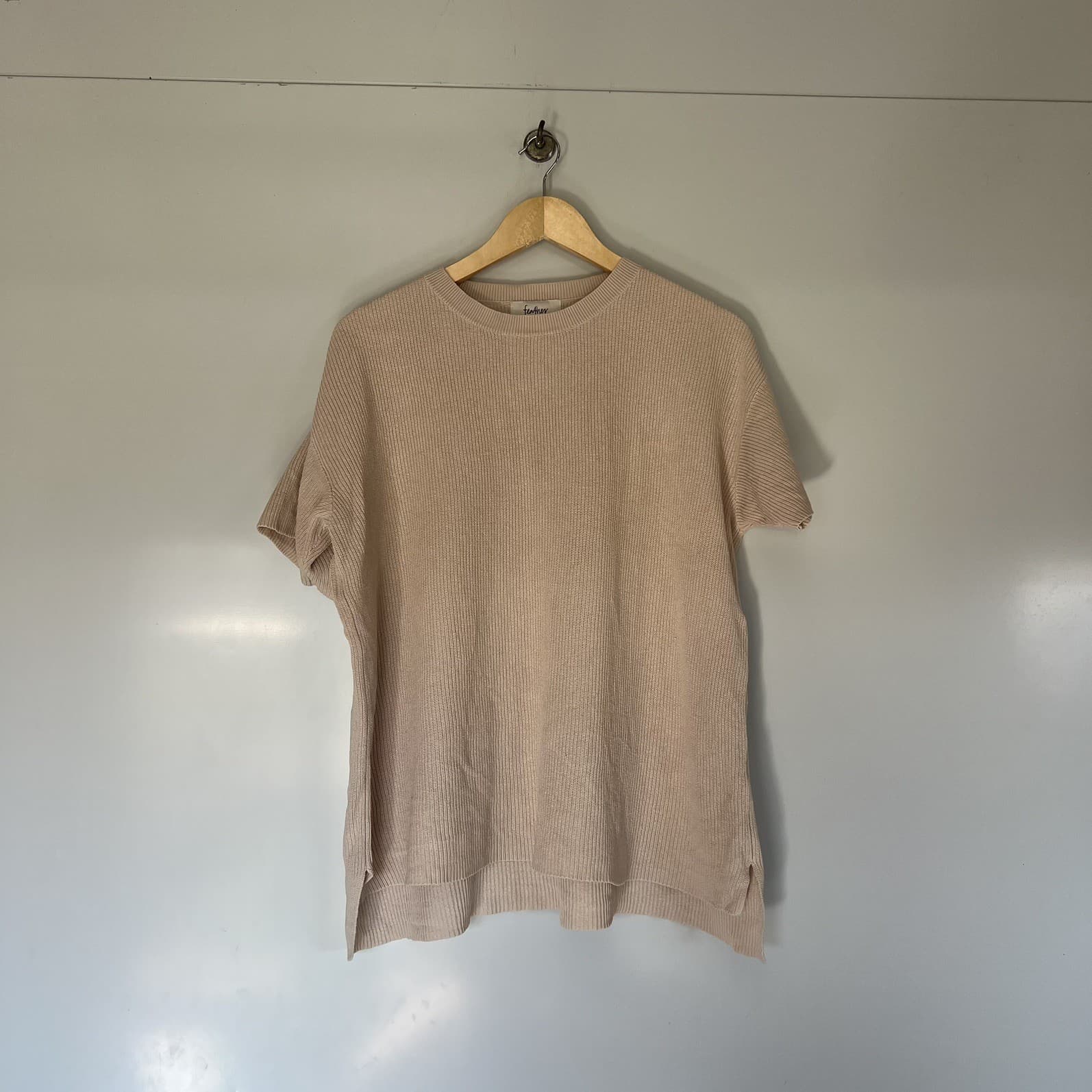 Feather Noise Cream Cotton Ribbed Knit Tee Boxy Coastal Grandmother Beige ML — photo 8 of 8