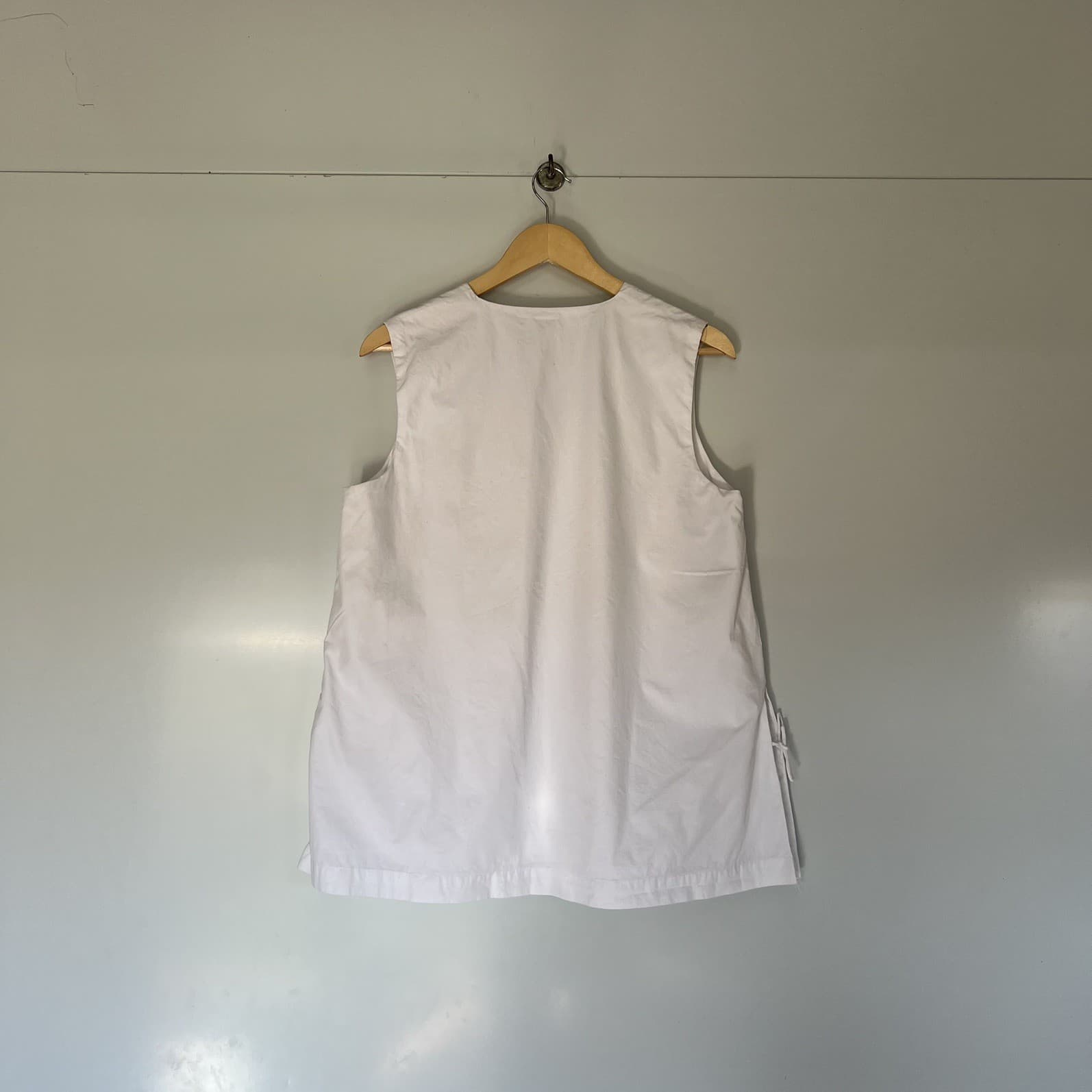 Foemina Izzy White Organic Cotton Poplin Tunic Top V Neck Side Tie Luxury 14 L — photo 2 of 9