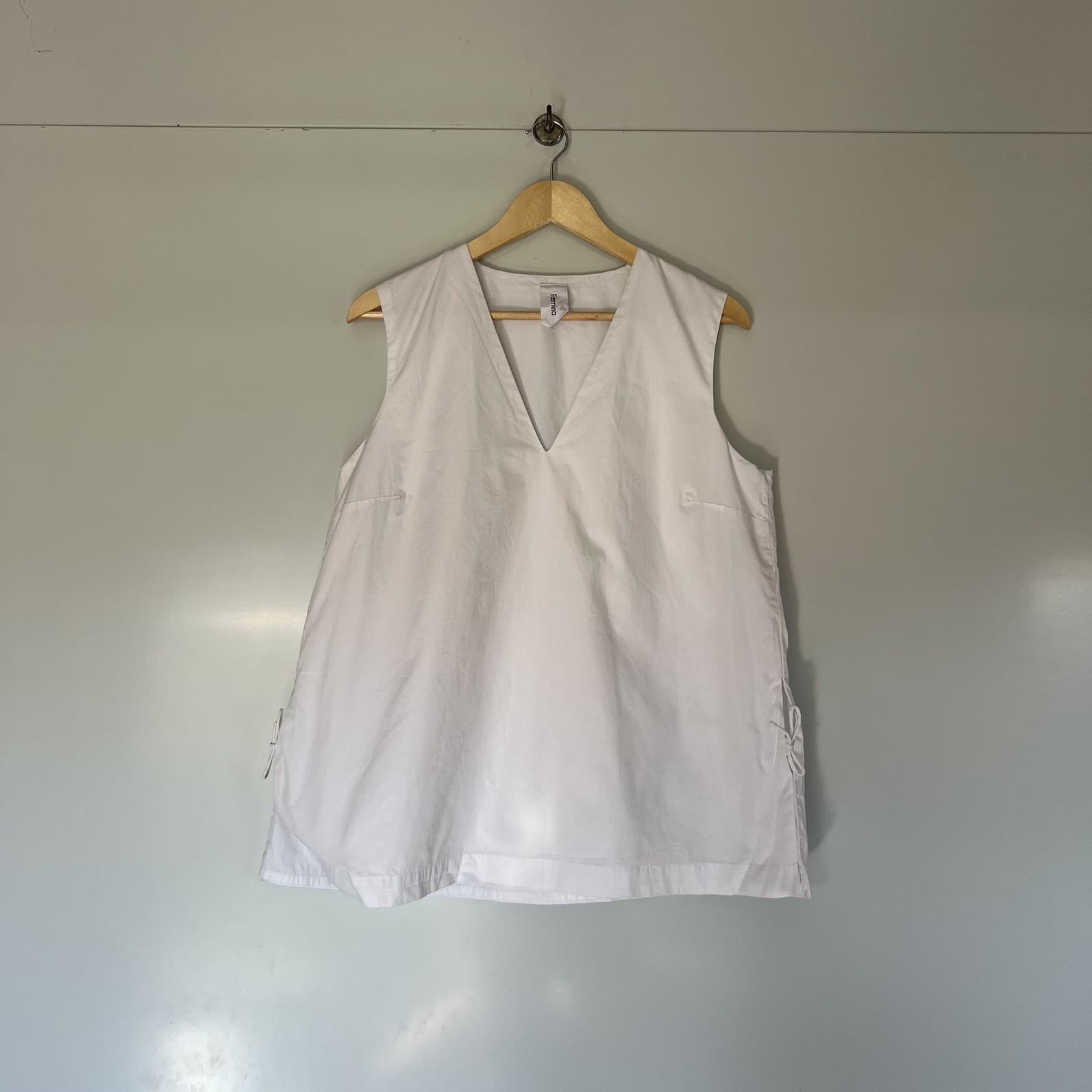 Foemina Izzy White Organic Cotton Poplin Tunic Top V Neck Side Tie Luxury 14 L — photo 6 of 9