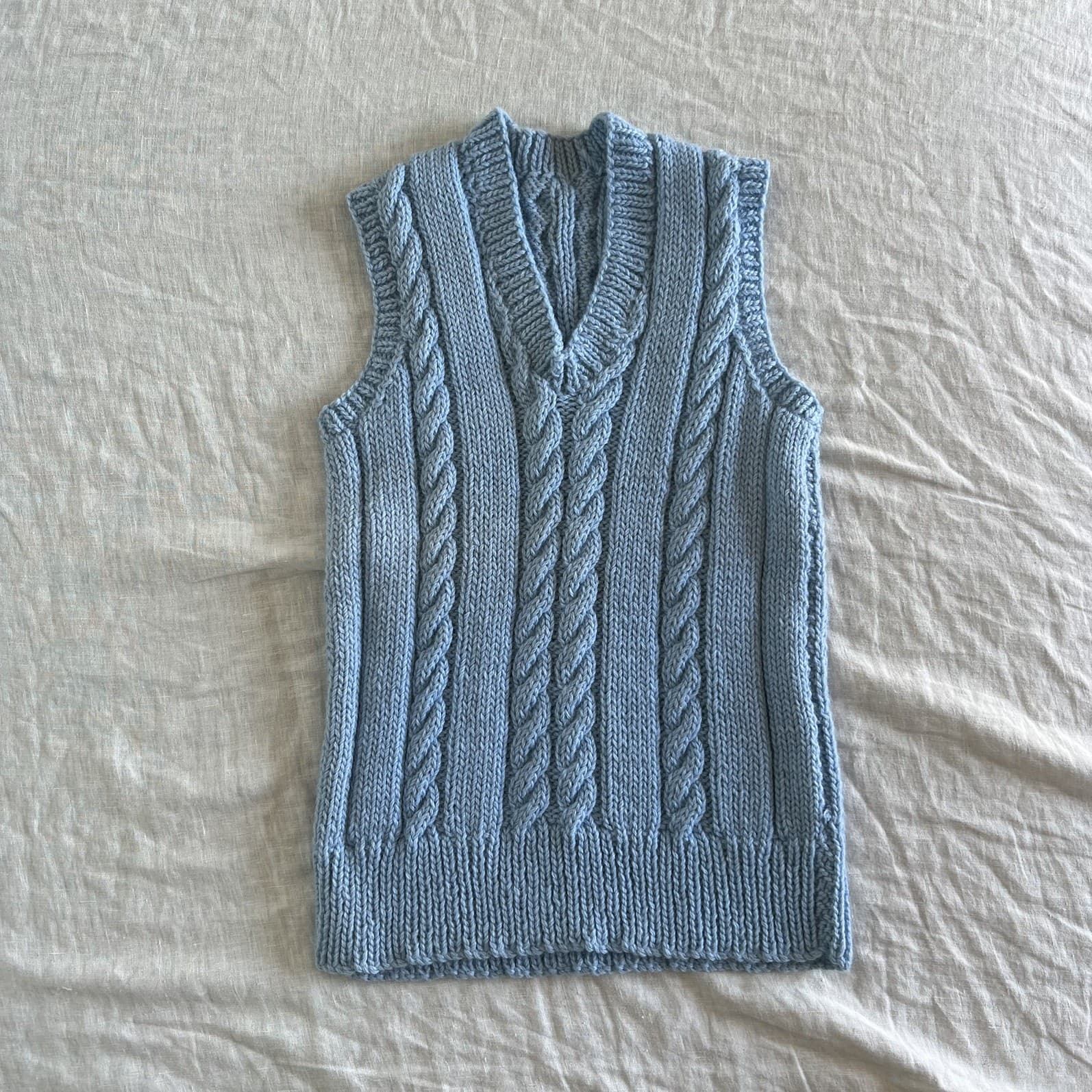 Handmade Cable Knit Sweater Vest Blue V-Neck Cotton Blend Tank Vintage Style XS — photo 7 of 9