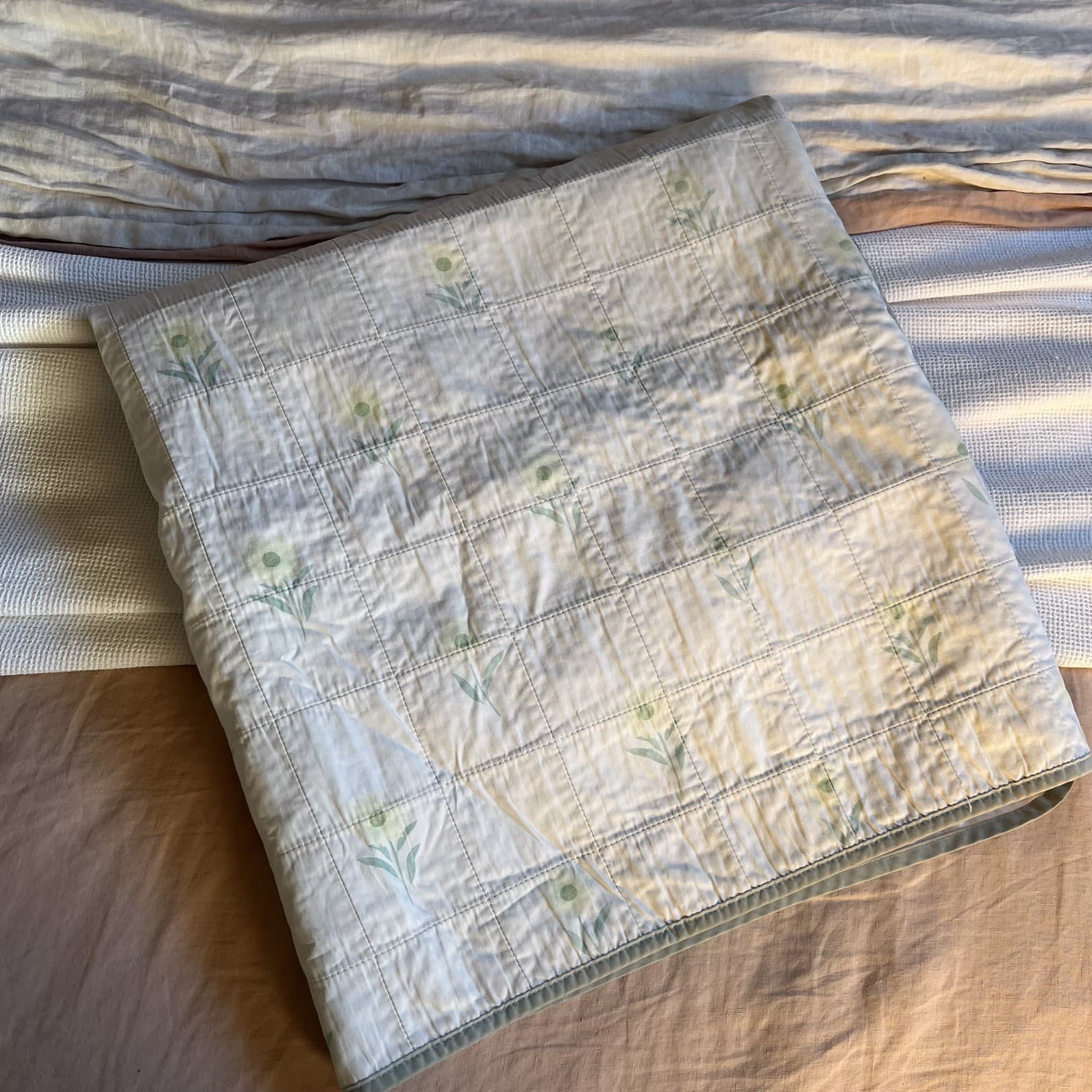 Bambella Designs Sunflower Waterproof Training Sheet Single King Single Bed Pad — photo 6 of 8